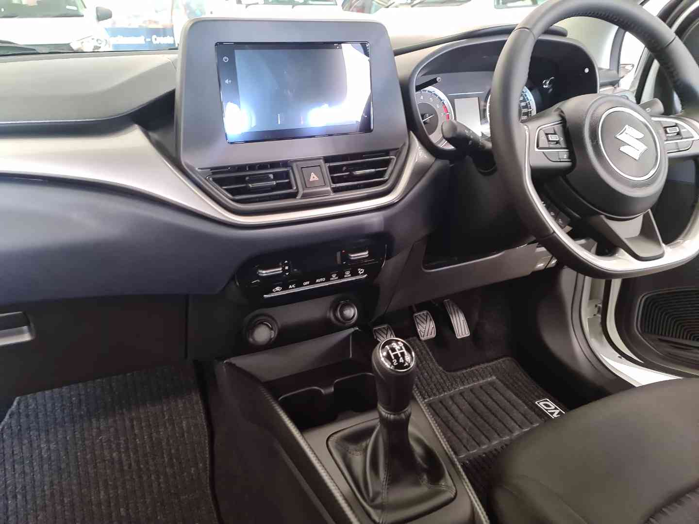 2026 Suzuki Baleno BALENO 1.5 GL 5MT MC image 11