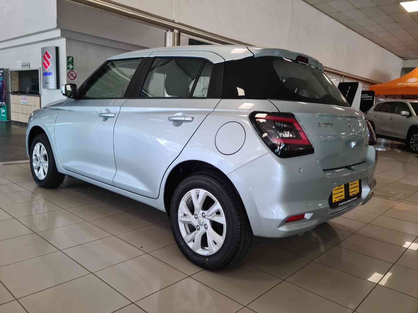 2026 Suzuki Swift SWIFT 1.2i GL+ MT image 2