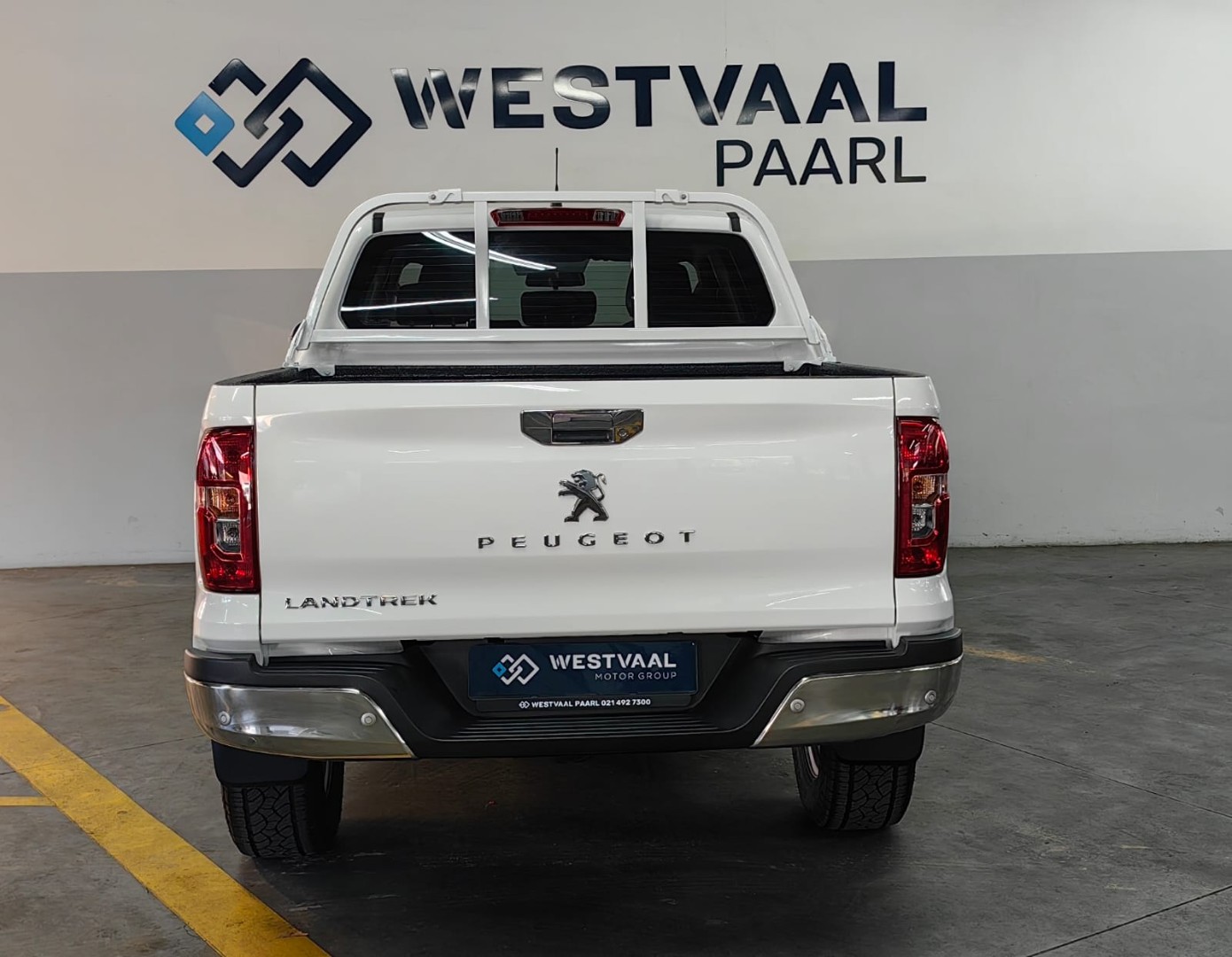 2026 Peugeot LANDTREK LANDTREK D-CAB 1.9D ACTIVE 4X4 MT image 4