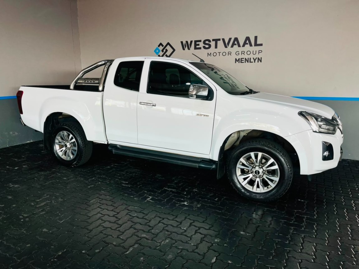 2021 Isuzu D-Max D-MAX 300 LX E/CAB P/U image 2