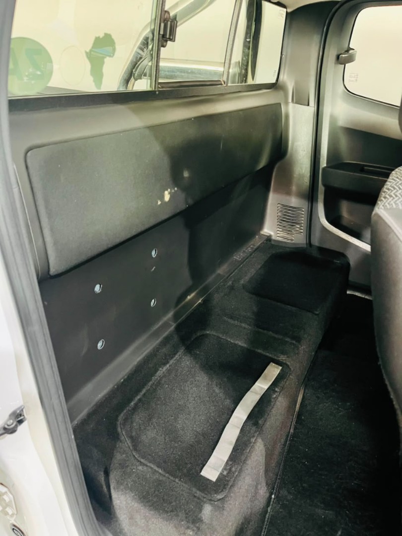 2021 Isuzu D-Max D-MAX 300 LX E/CAB P/U image 20
