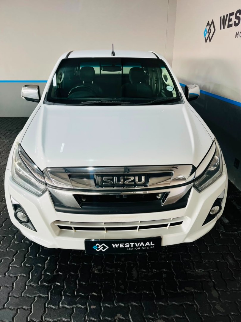 2021 Isuzu D-Max D-MAX 300 LX E/CAB P/U image 4