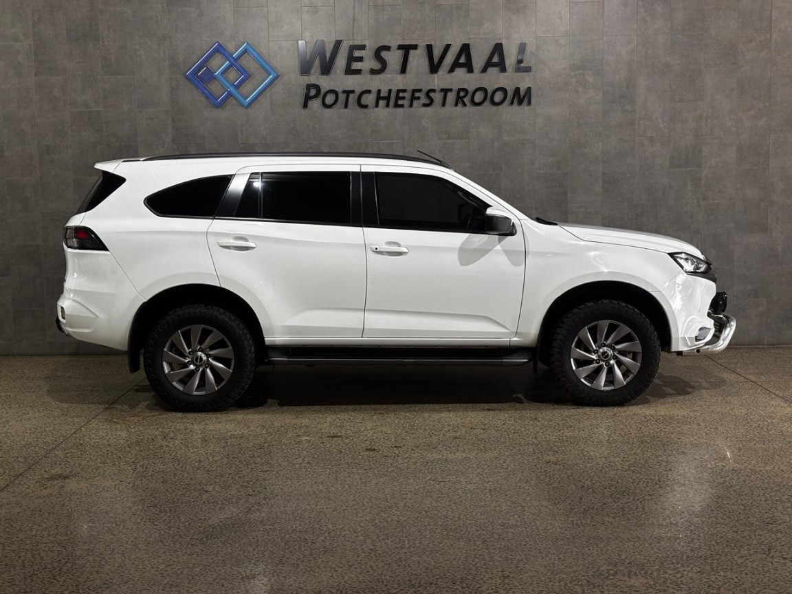 2023 Isuzu MU-X MU-X 3.0D LS A/T image 5