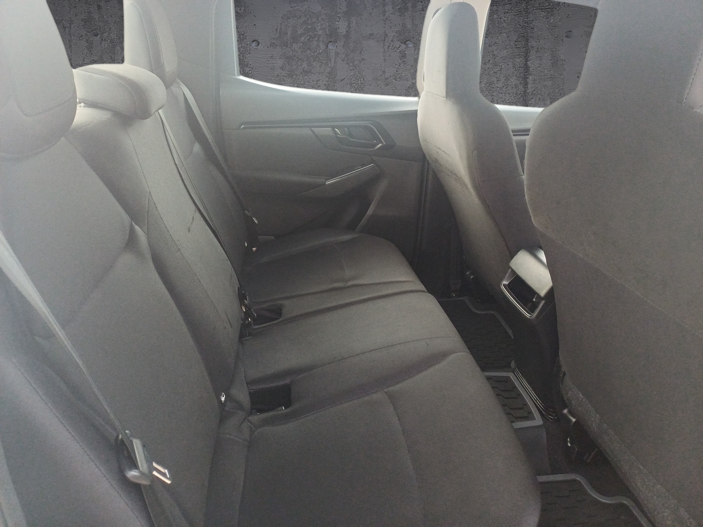 2024 Isuzu D-Max D-MAX 1.9 Ddi L 4X4 D/C P/U image 17