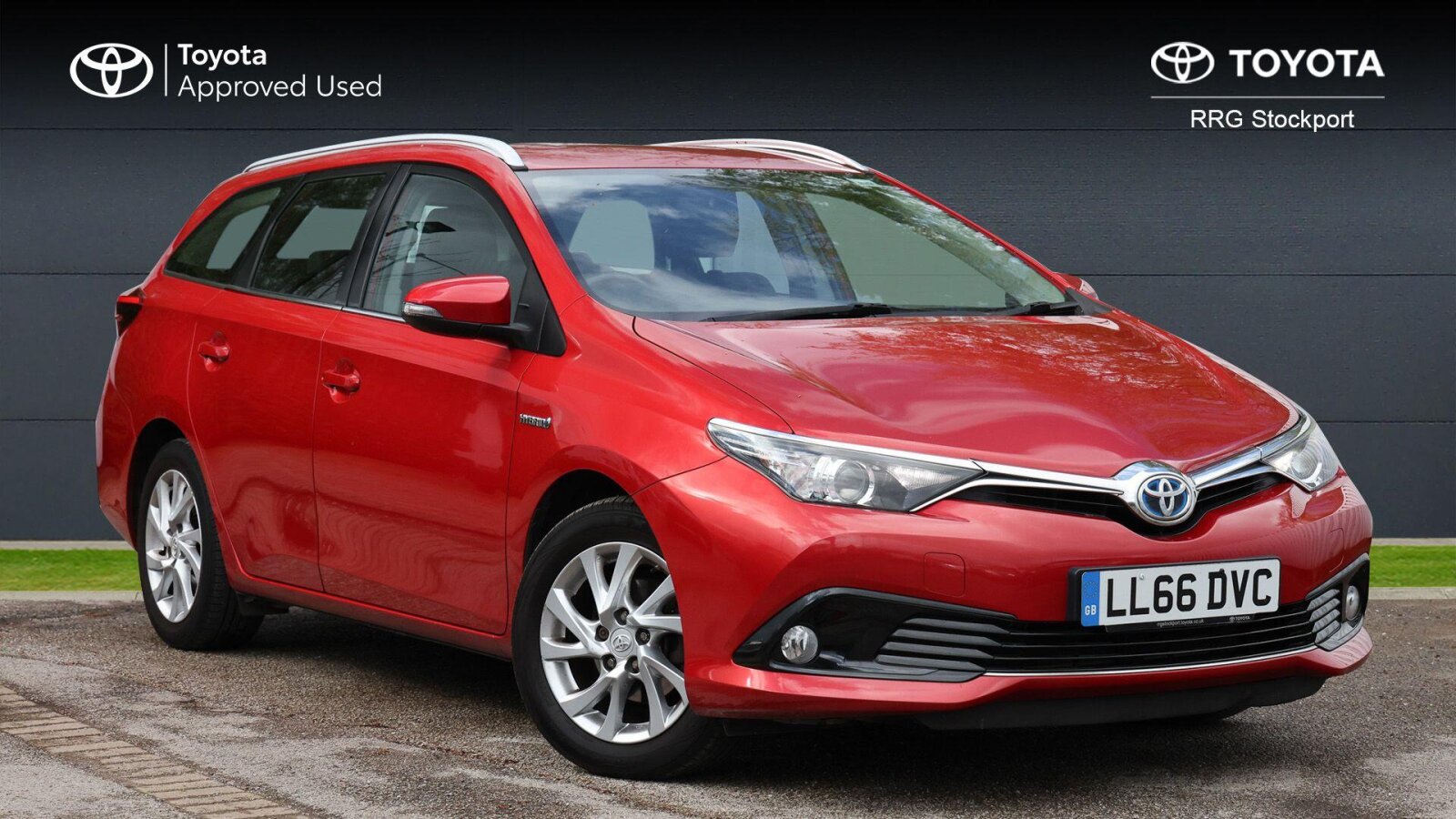 2016 Toyota Auris 1.8 VVT-i HSD Business Edition Estate