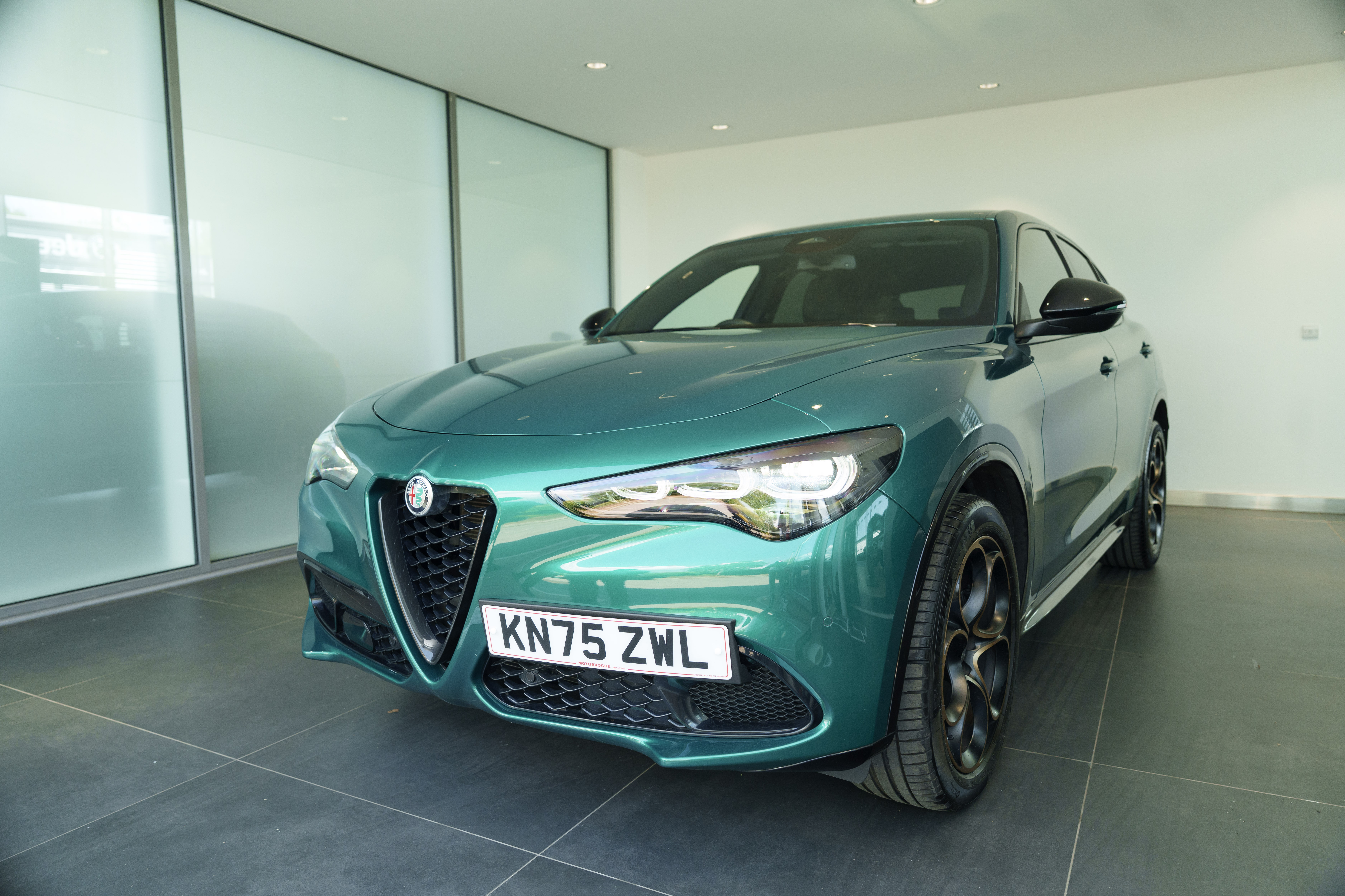 2025 Alfa Romeo Stelvio Estate All-wheel drive Automatic
