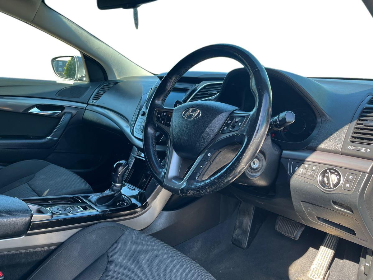 2017 67 HYUNDAI I40