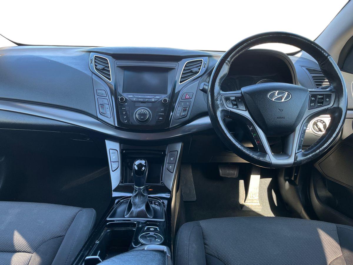 2017 67 HYUNDAI I40
