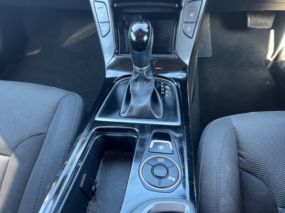 2017 67 HYUNDAI I40