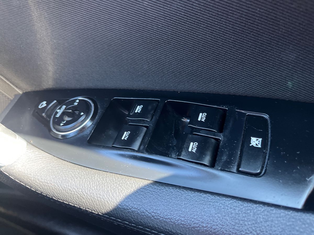 2017 67 HYUNDAI I40