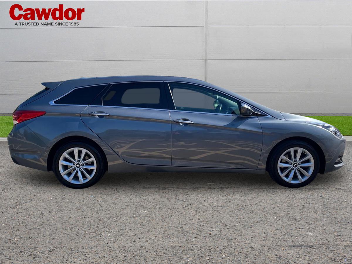 2017 67 HYUNDAI I40