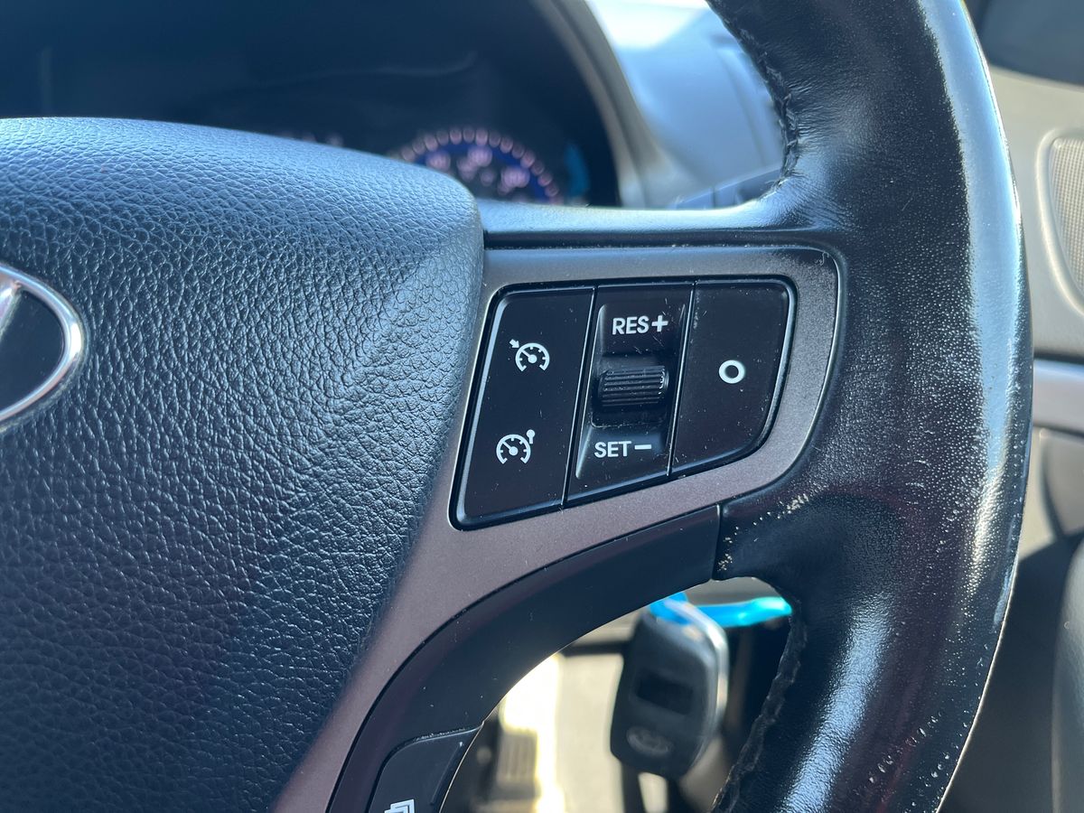 2017 67 HYUNDAI I40
