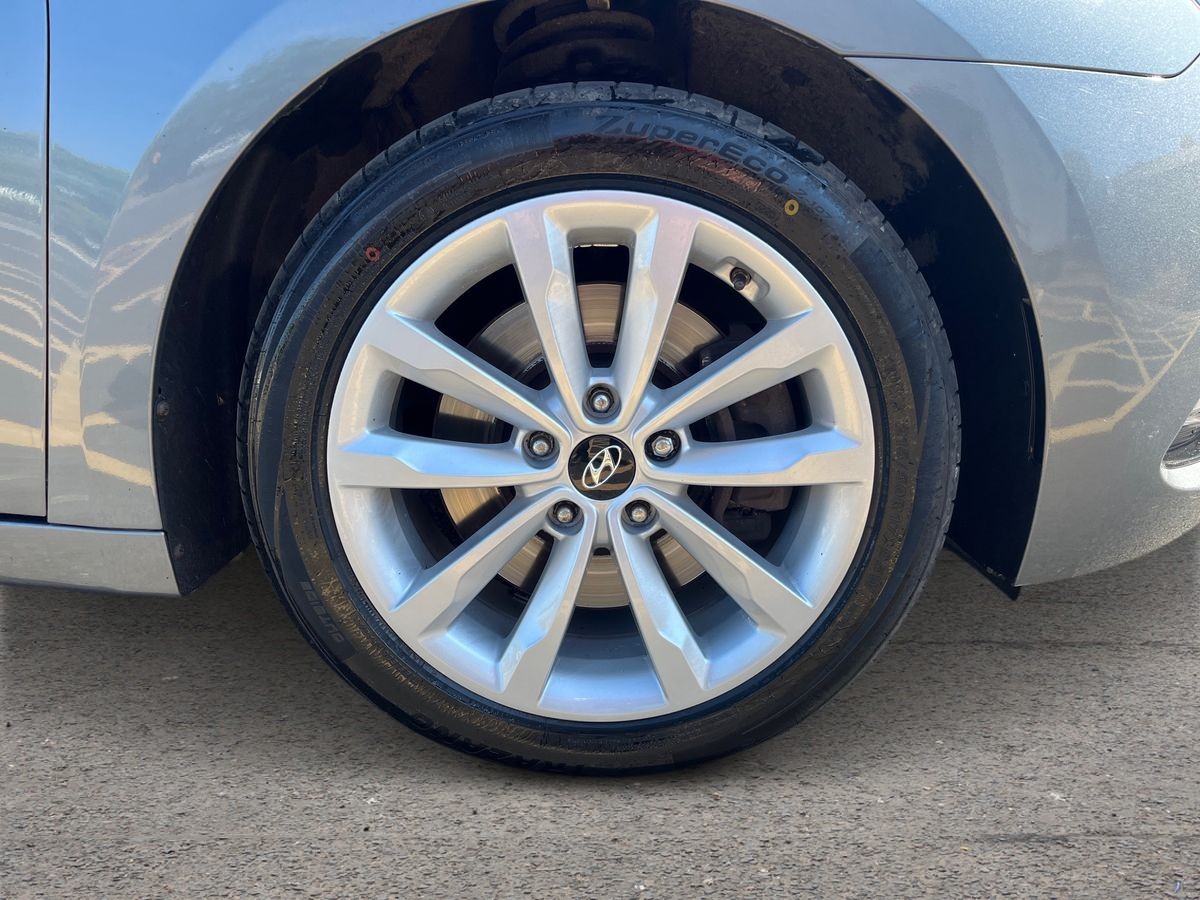 2017 67 HYUNDAI I40