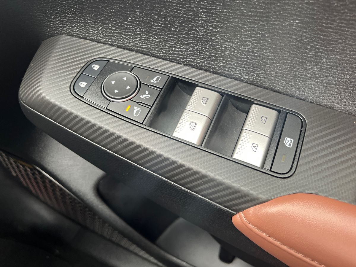 2026 26 MITSUBISHI OUTLANDER