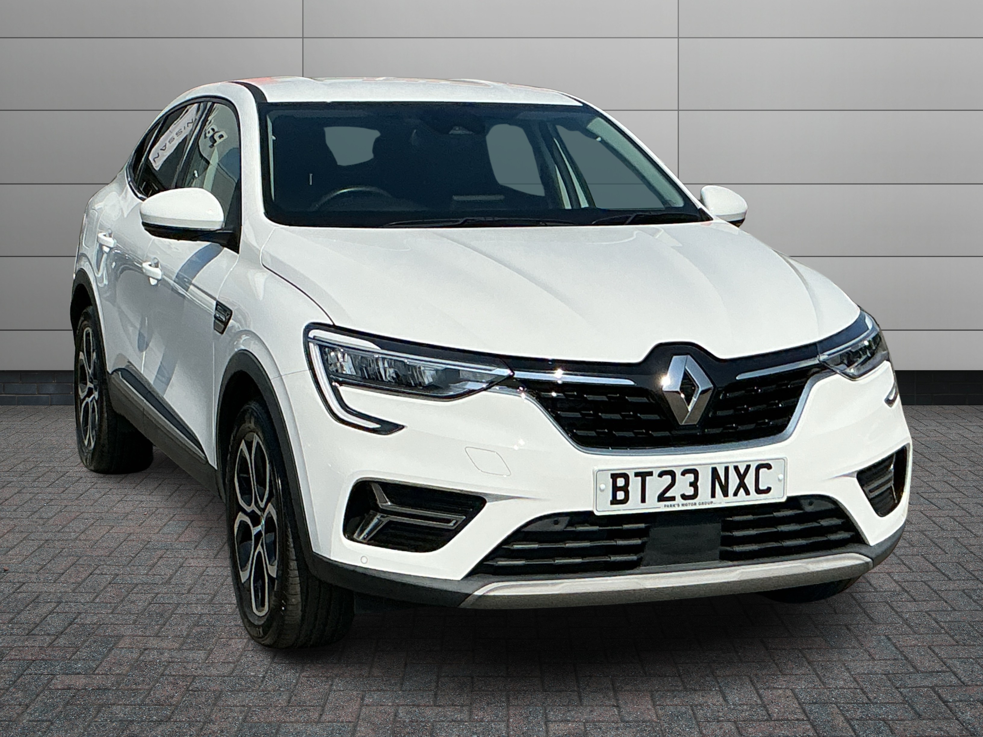 Renault Arkana listing photo