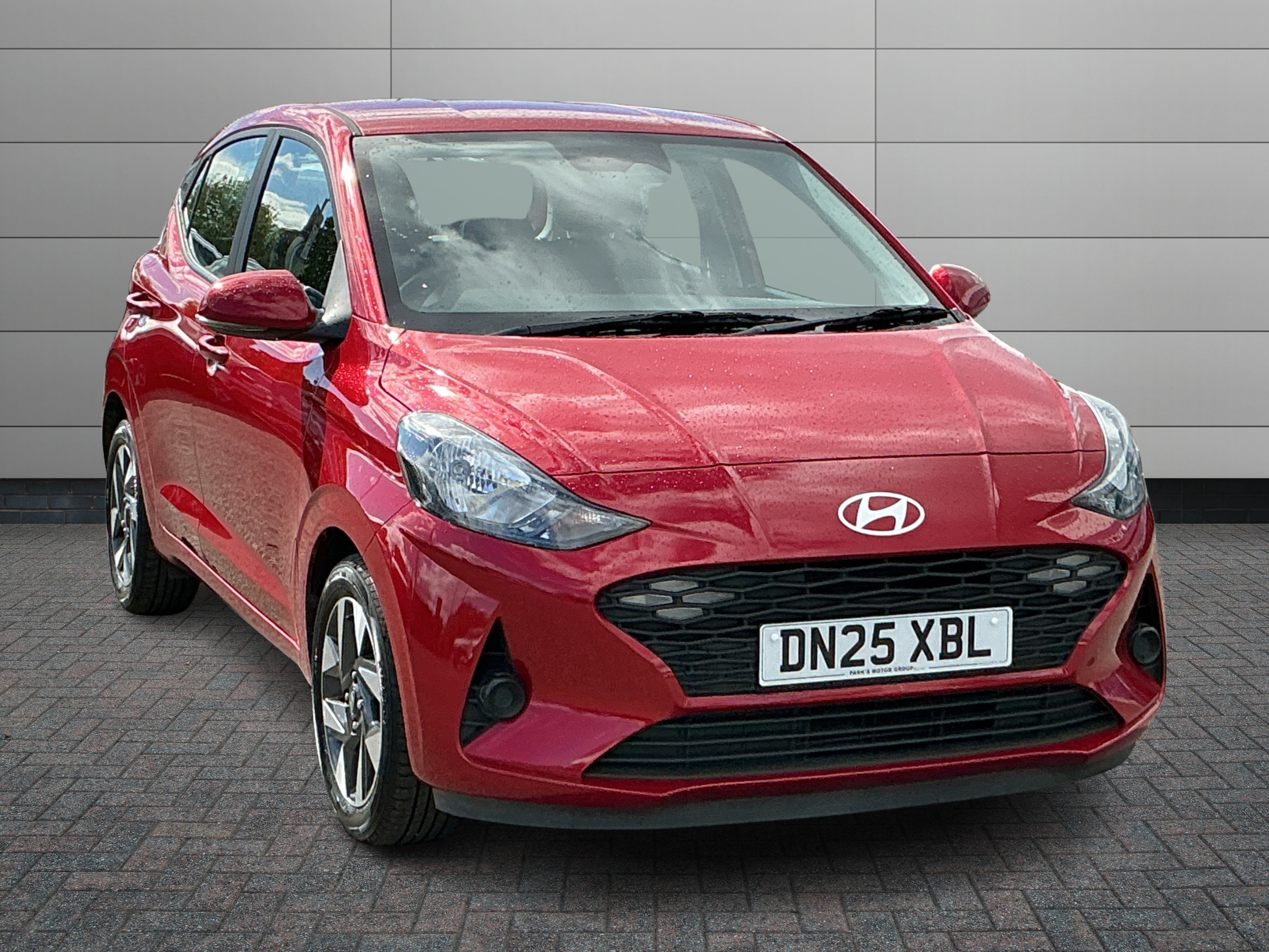 Hyundai i10 listing photo
