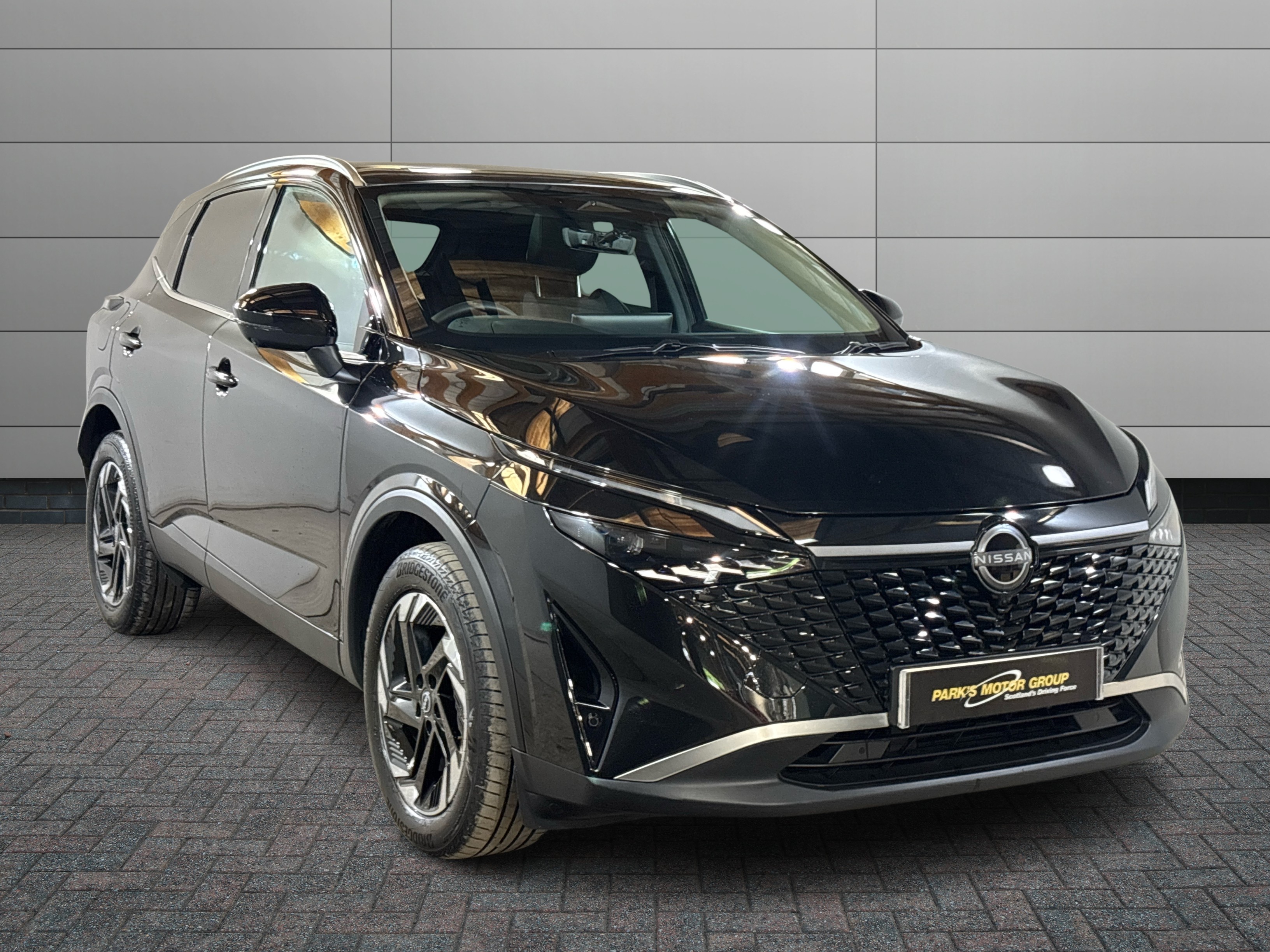 Nissan Qashqai listing photo