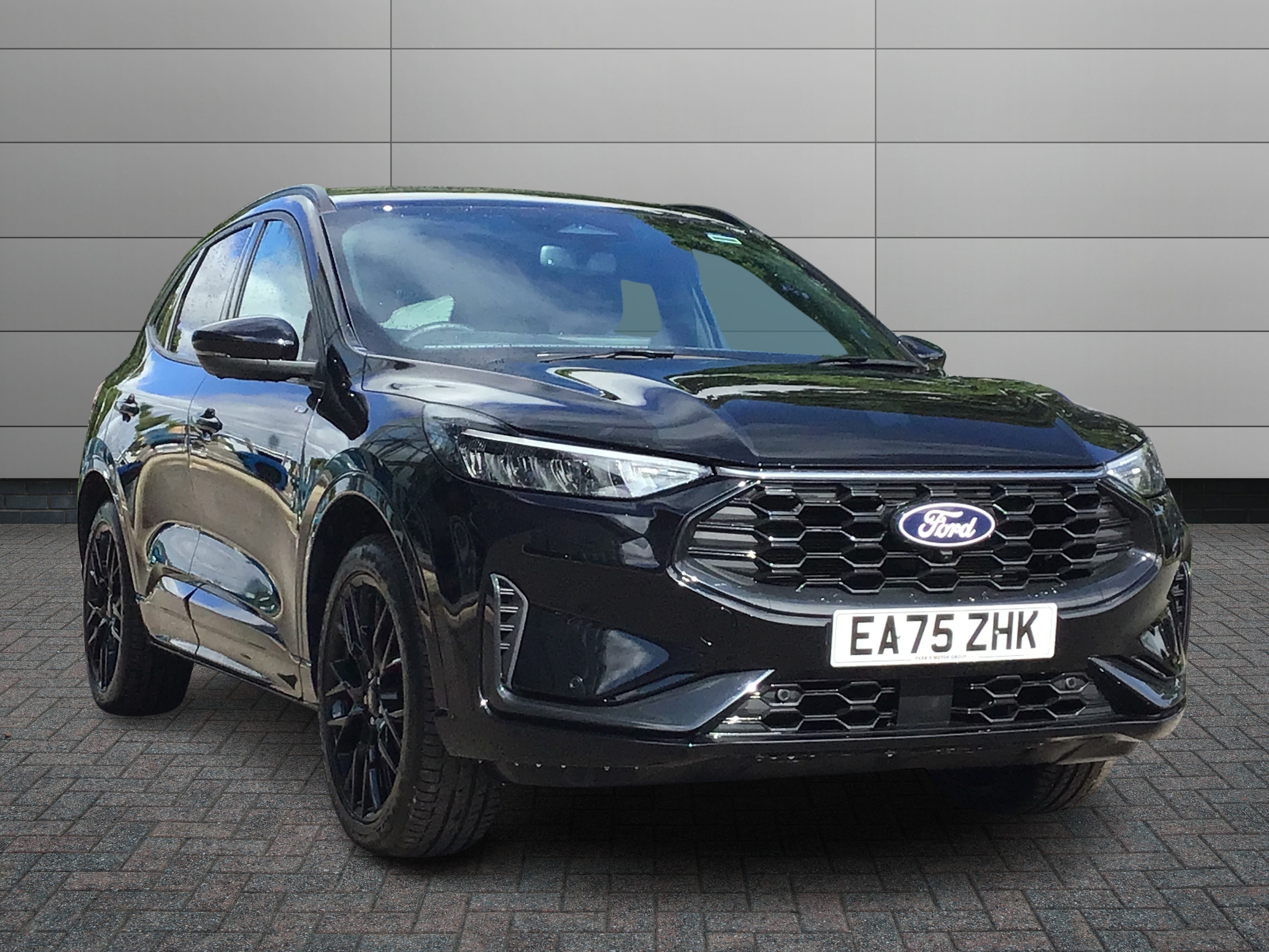 Ford Kuga listing photo