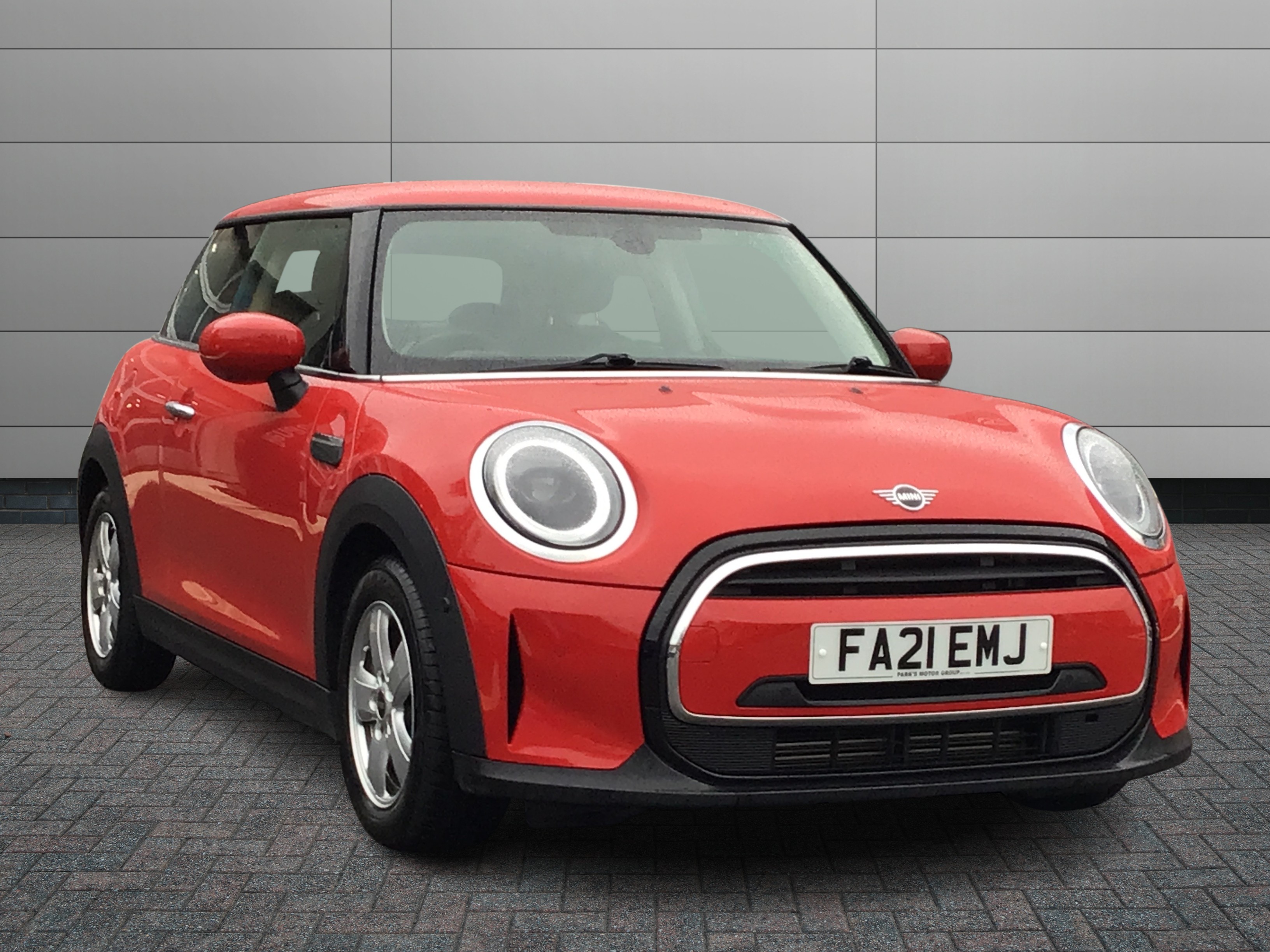 MINI Hatch listing photo