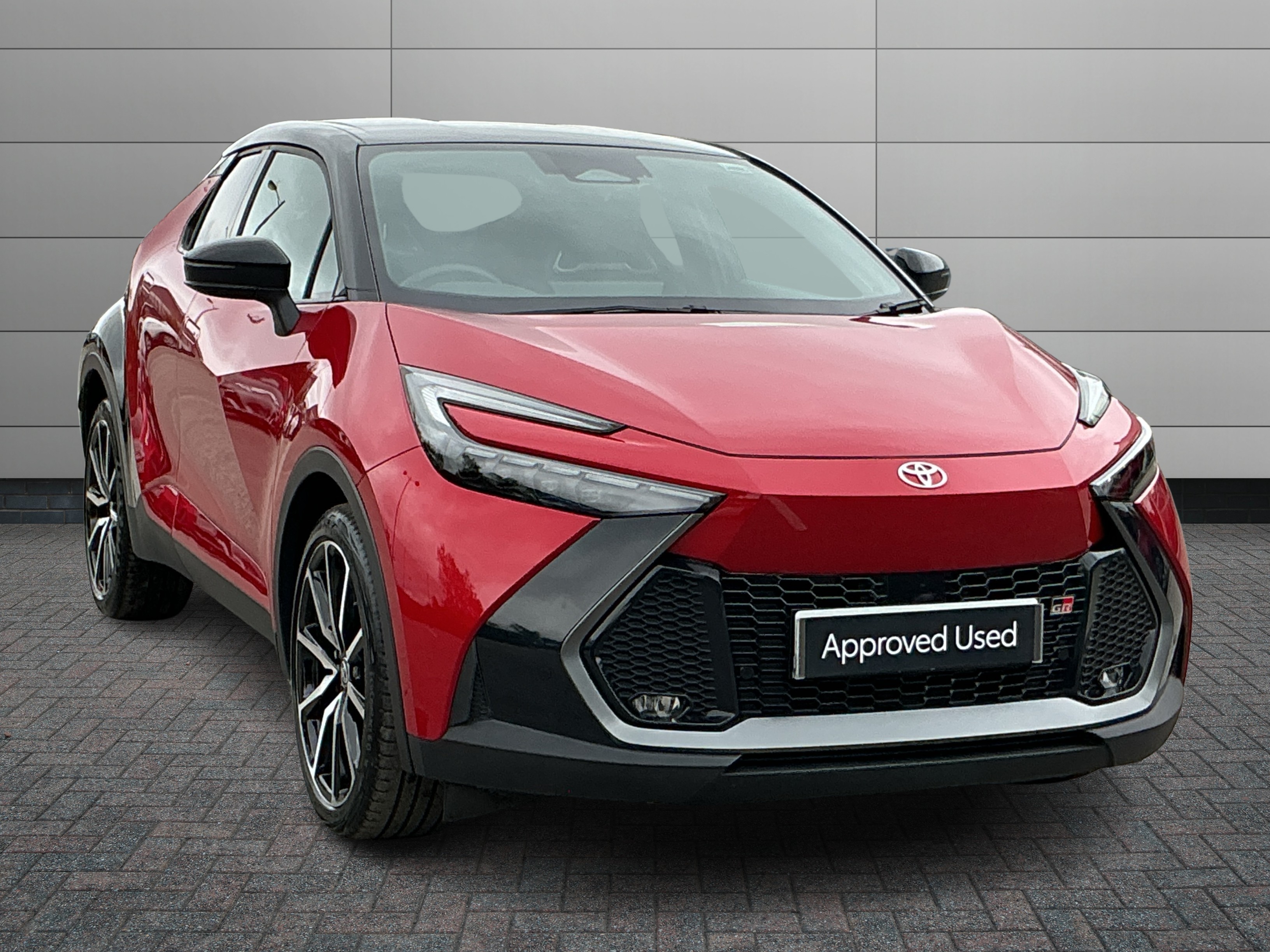 Toyota C-HR listing photo