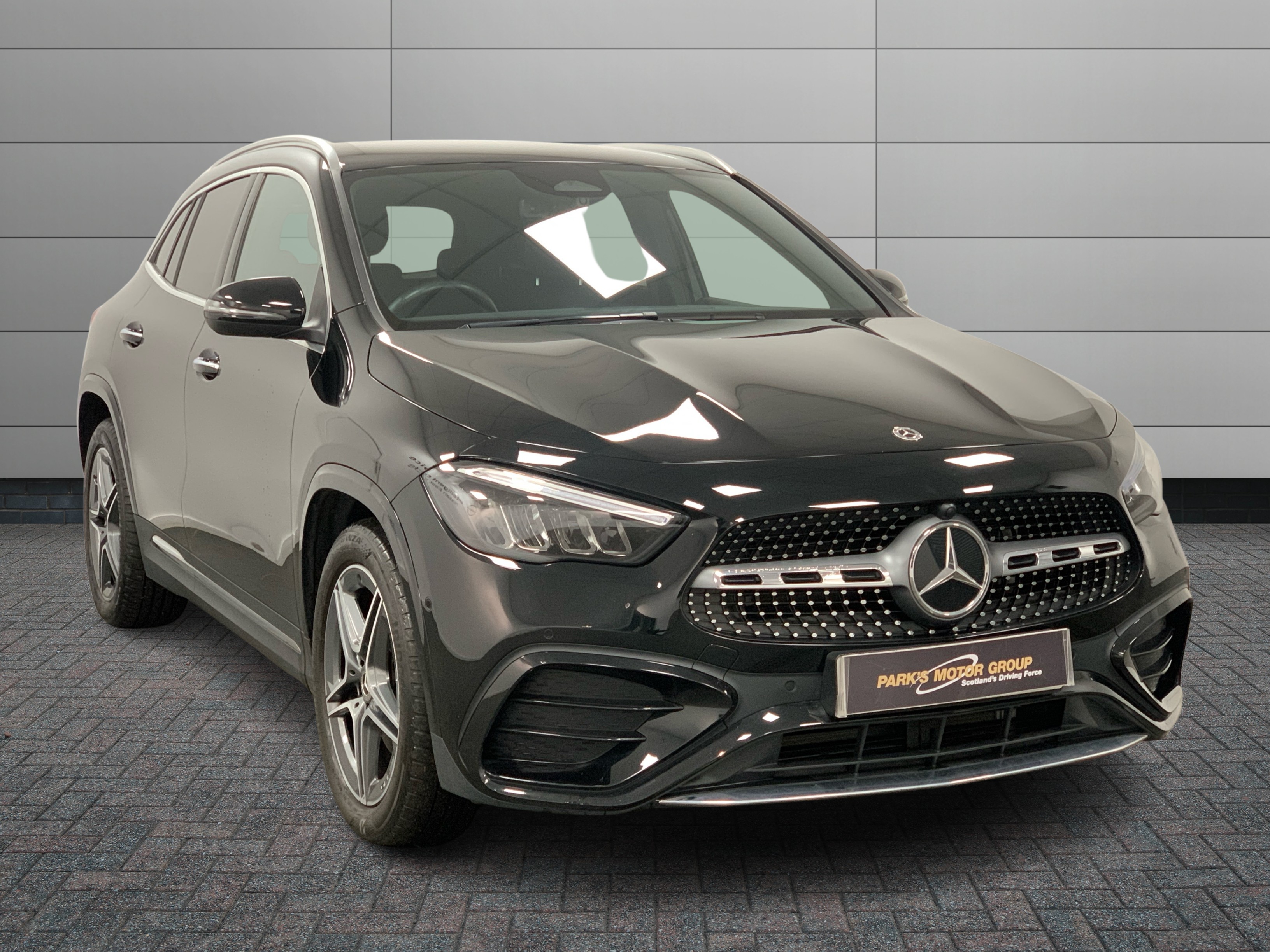 Mercedes-Benz GLA Class listing photo