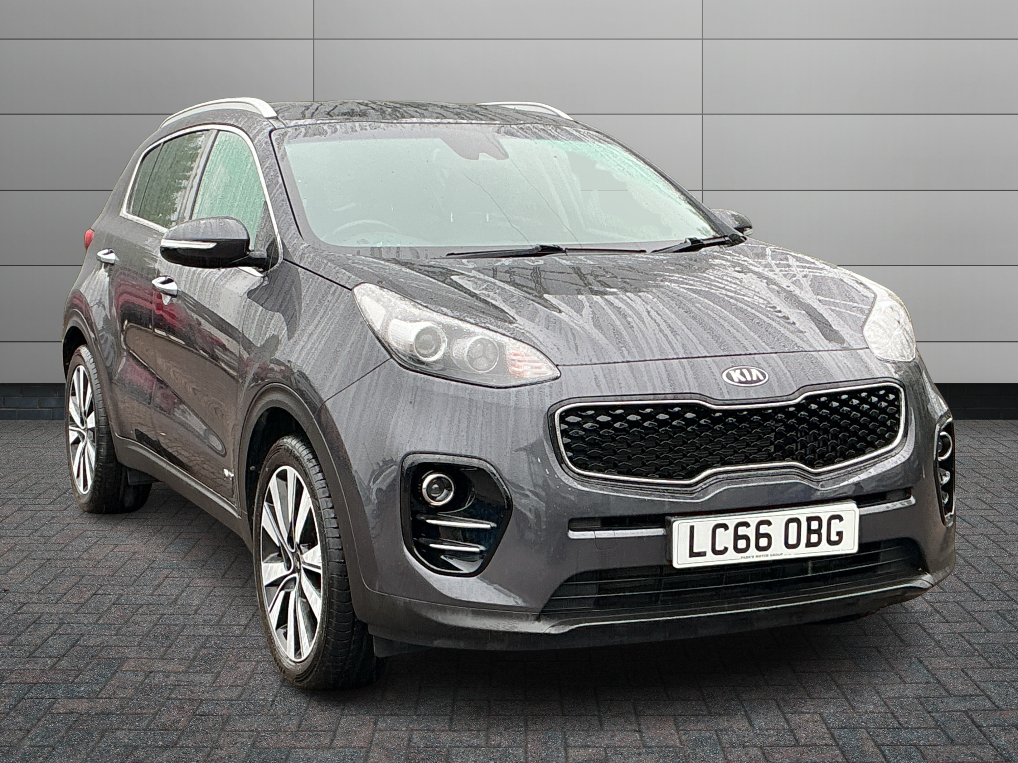 Kia Sportage listing photo