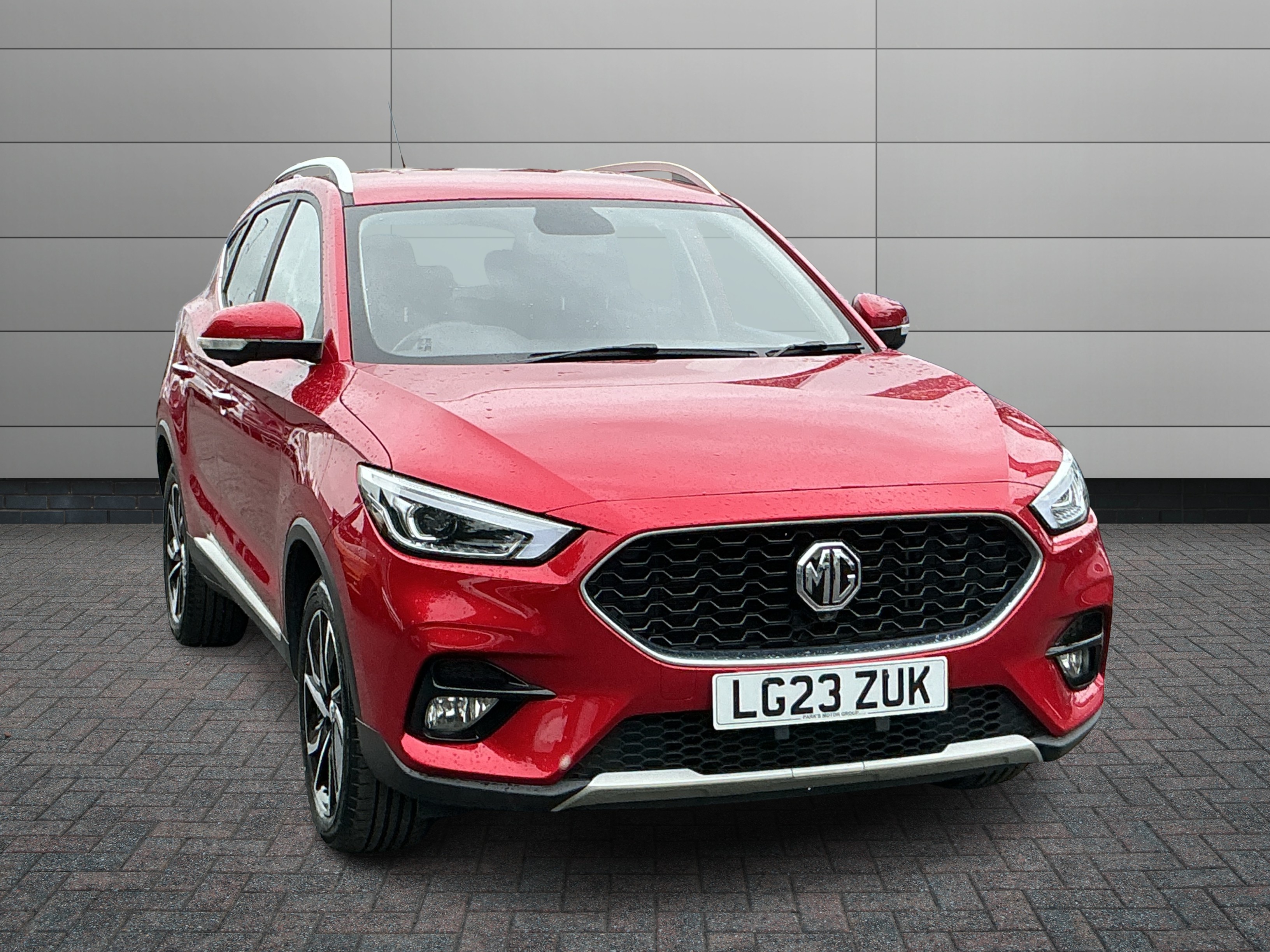 MG ZS listing photo