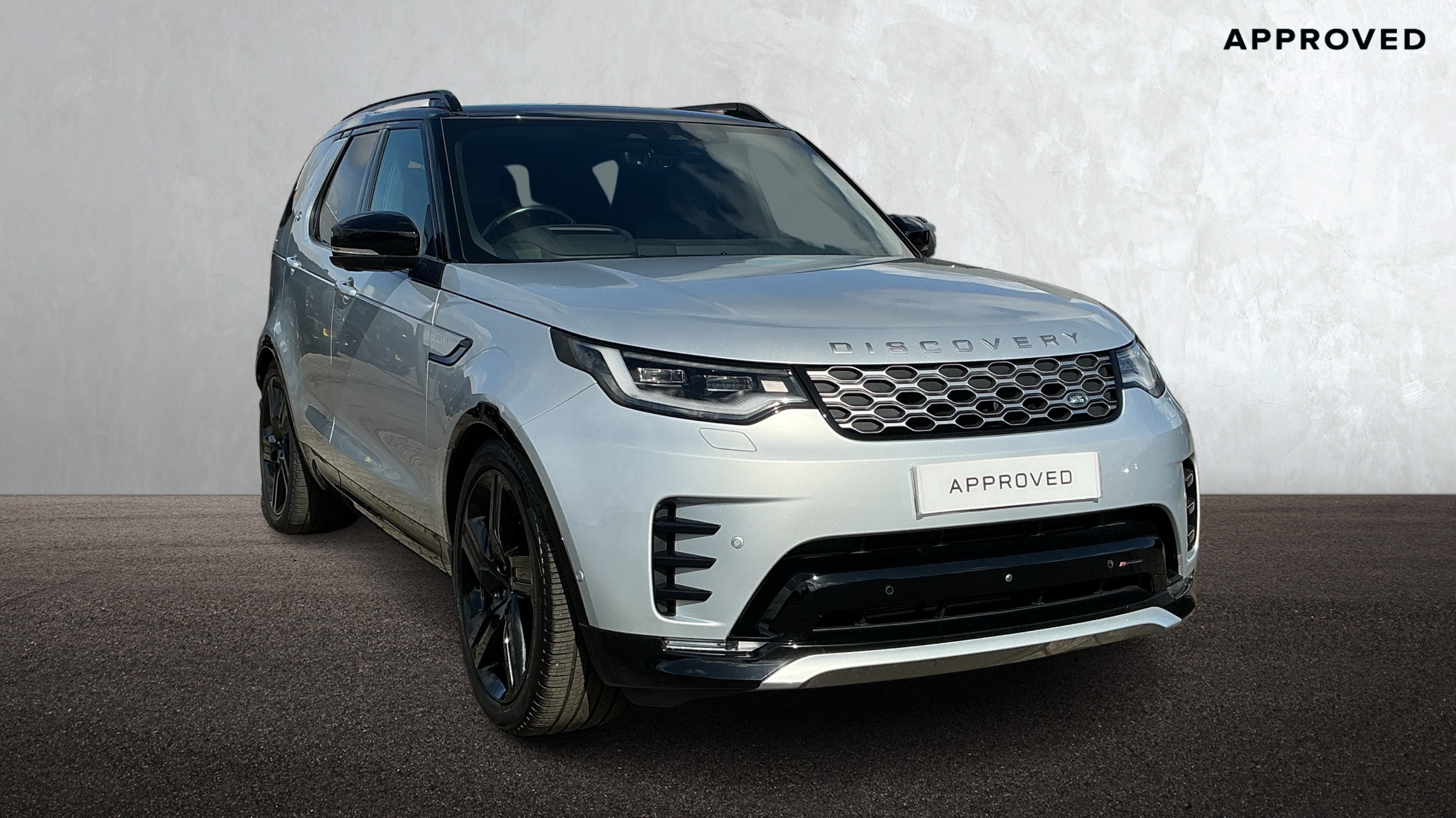Land Rover Discovery listing photo