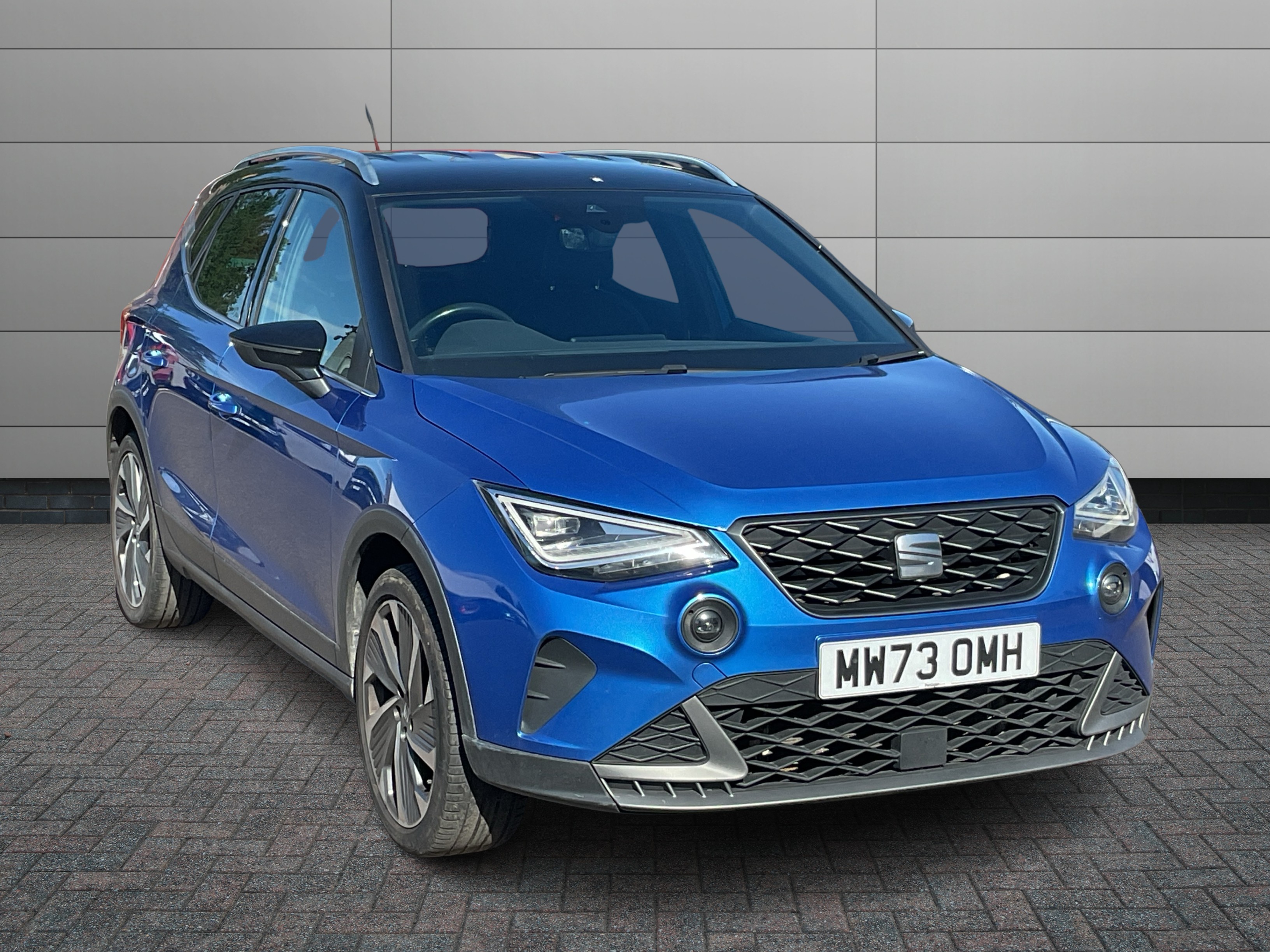 SEAT Arona listing photo