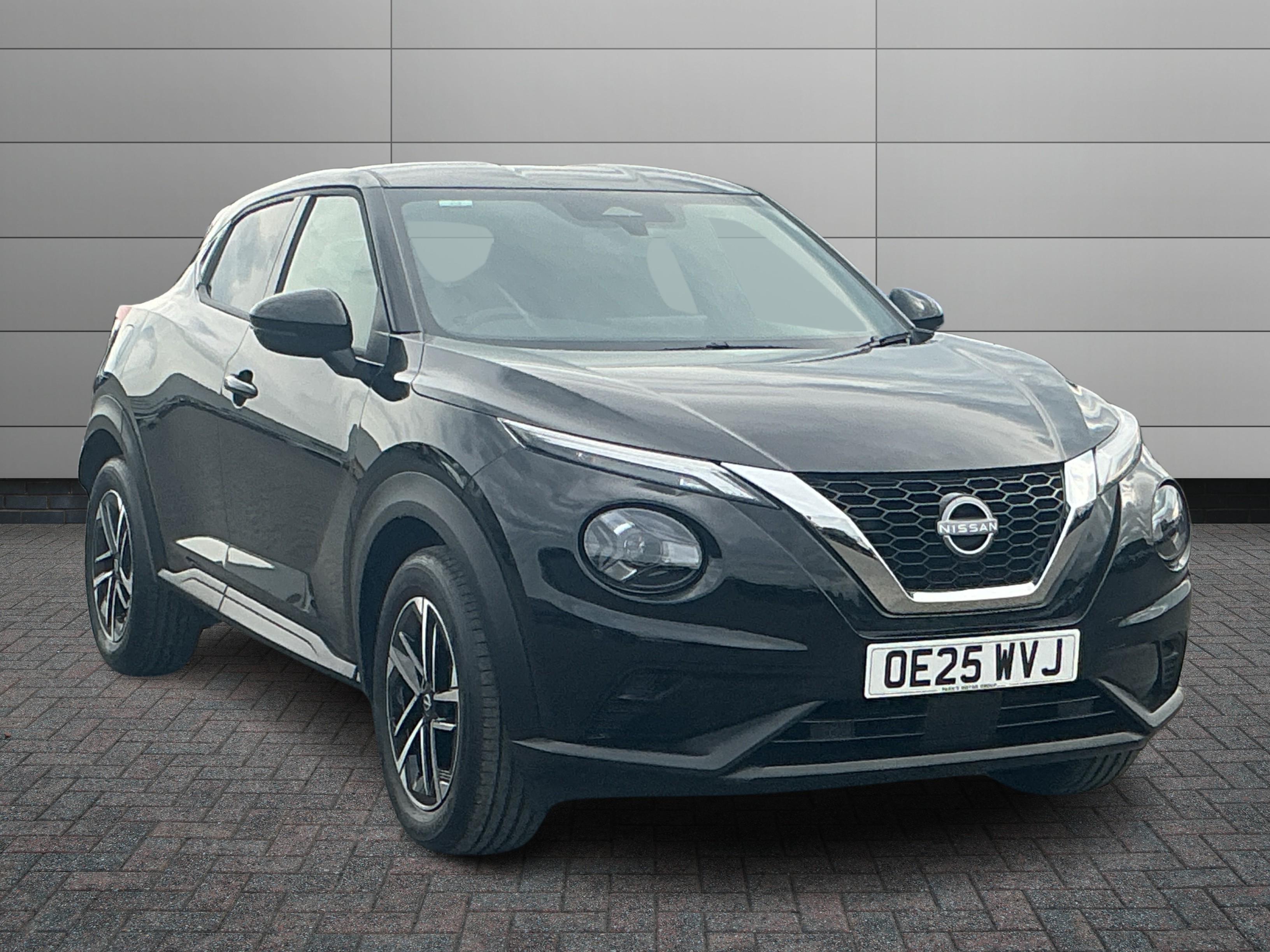 Nissan Juke listing photo