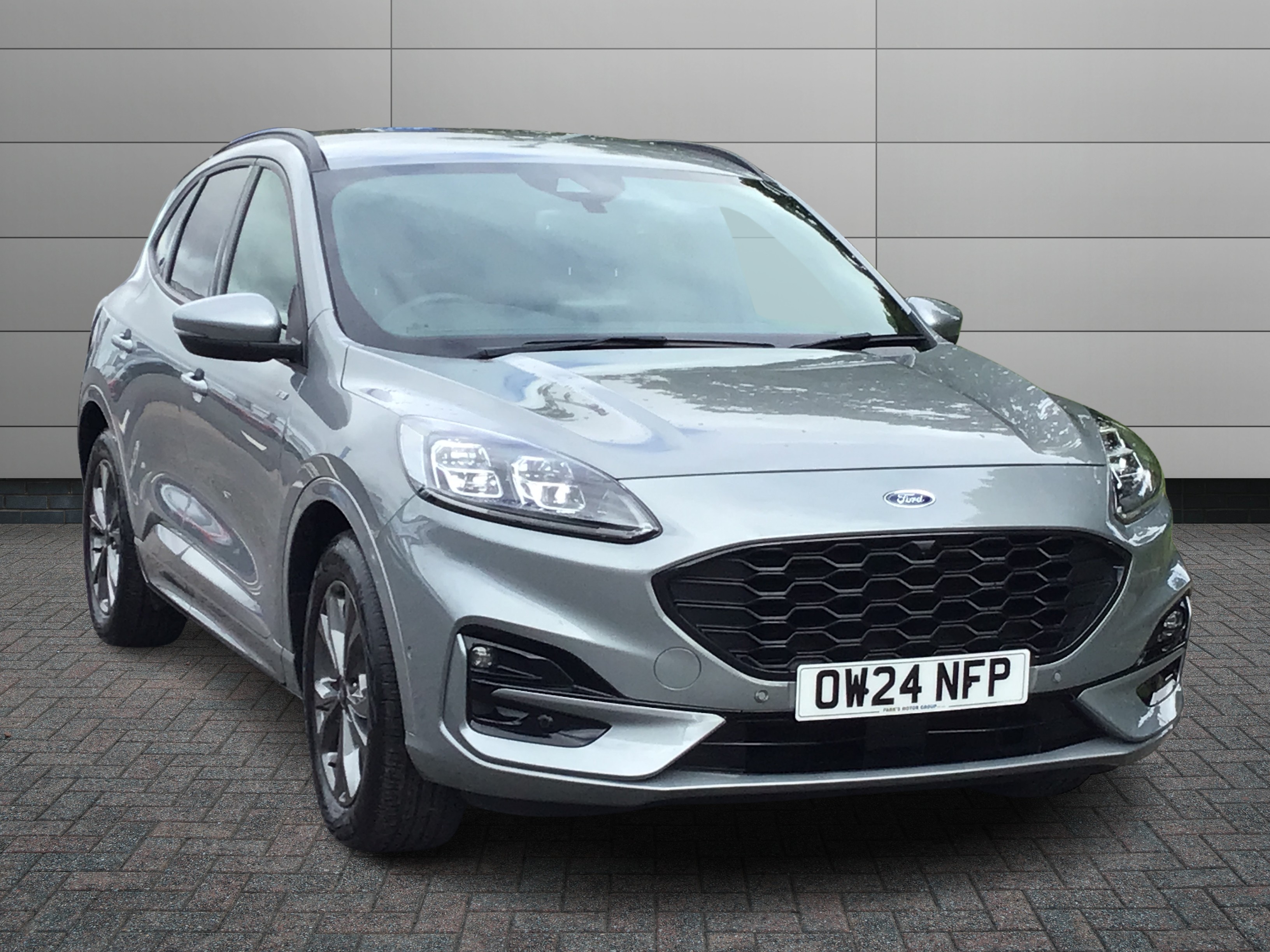 Ford Kuga listing photo