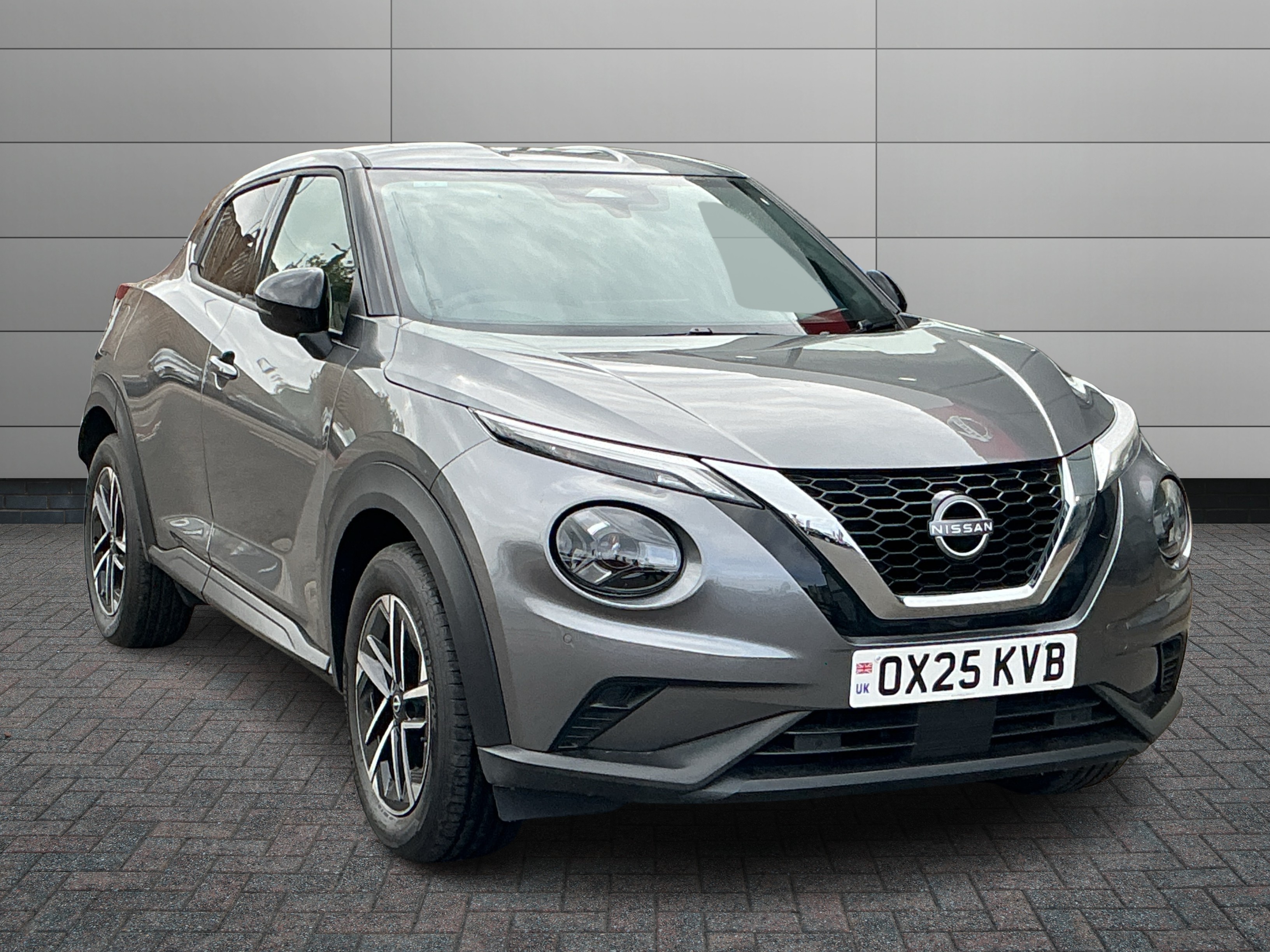 Nissan Juke listing photo
