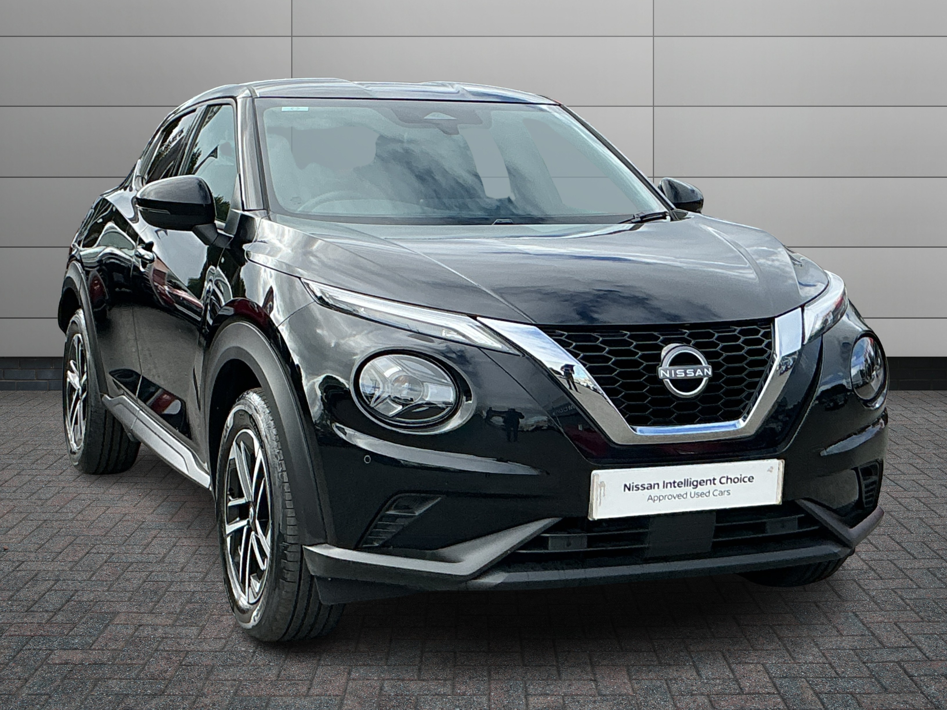 Nissan Juke listing photo