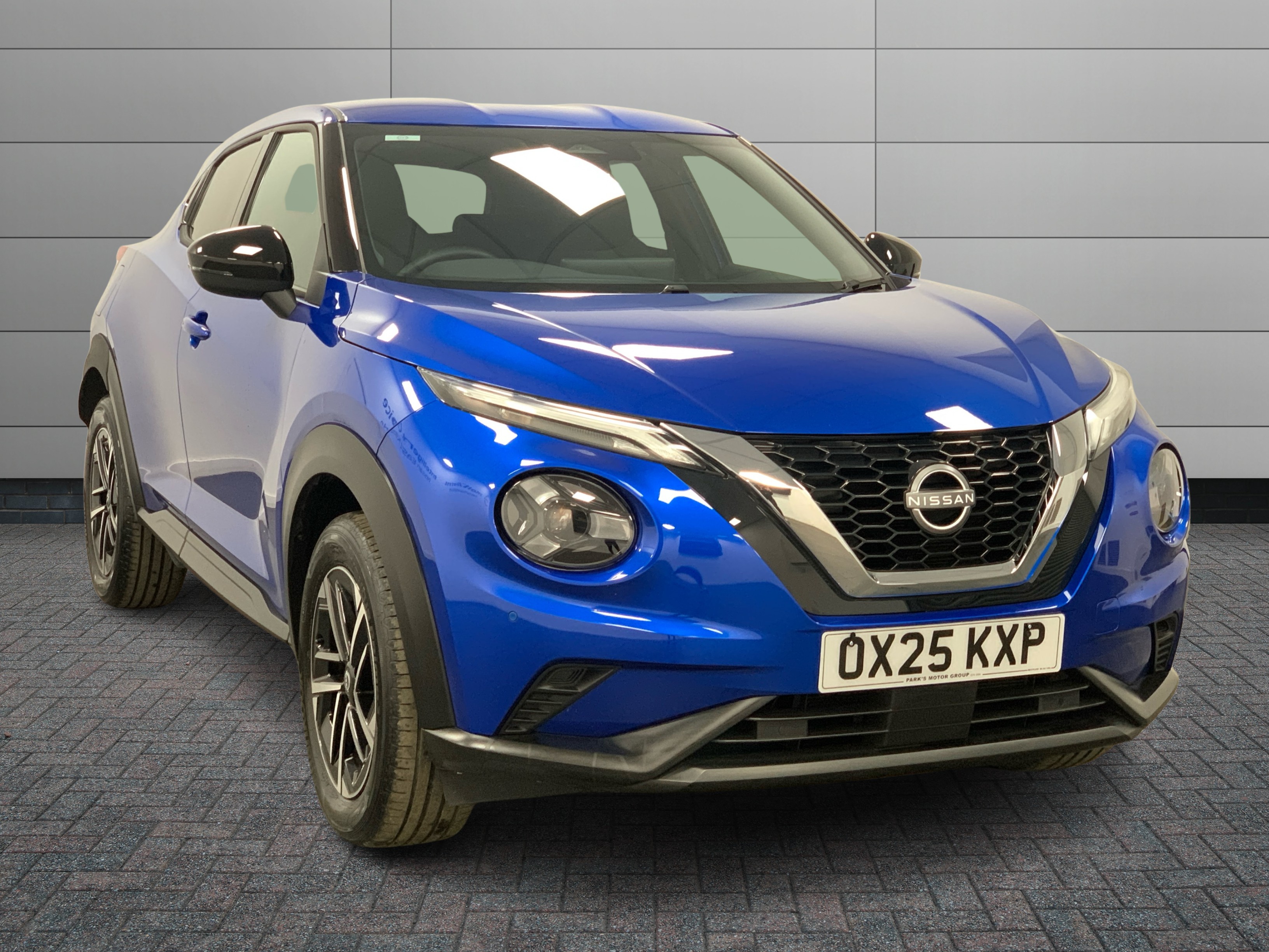 Nissan Juke listing photo