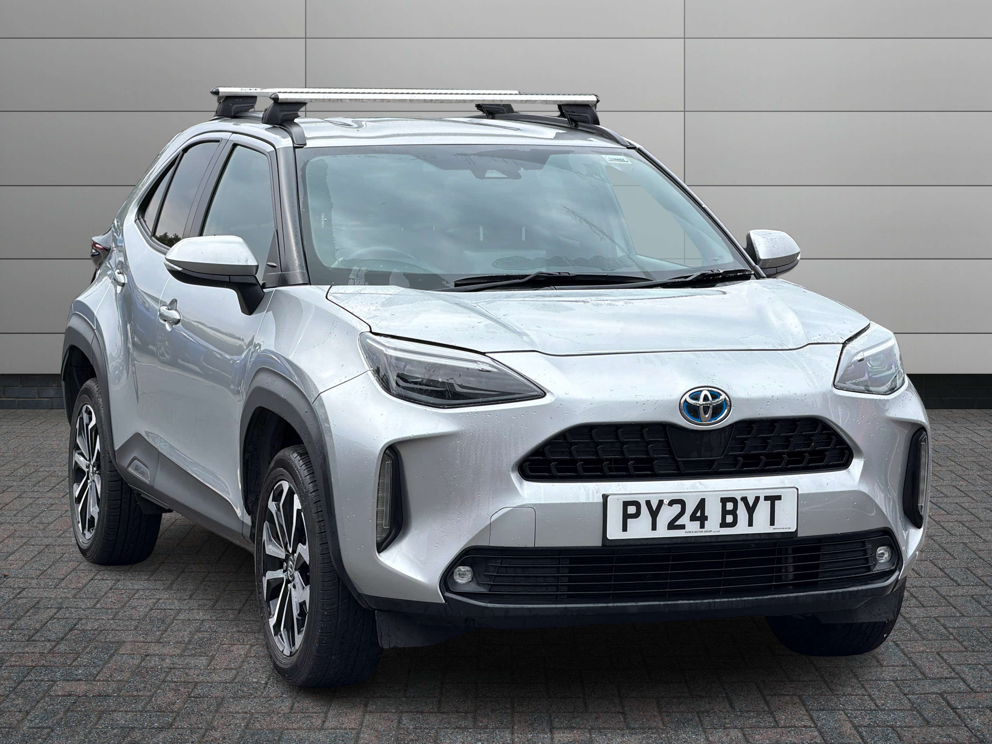Toyota Yaris Cross listing photo