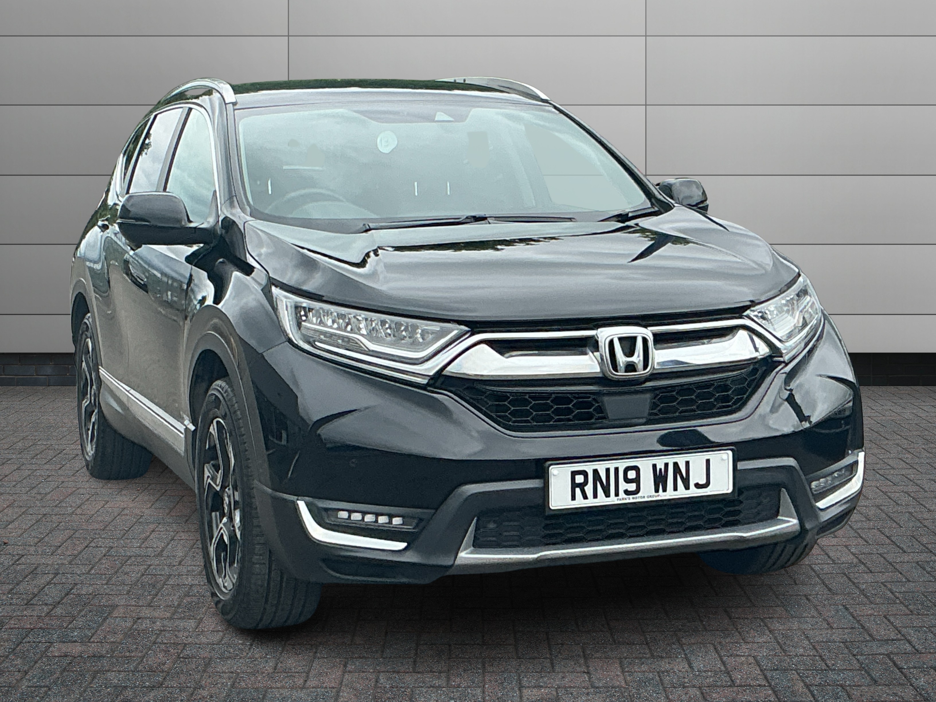 Honda CR-V listing photo