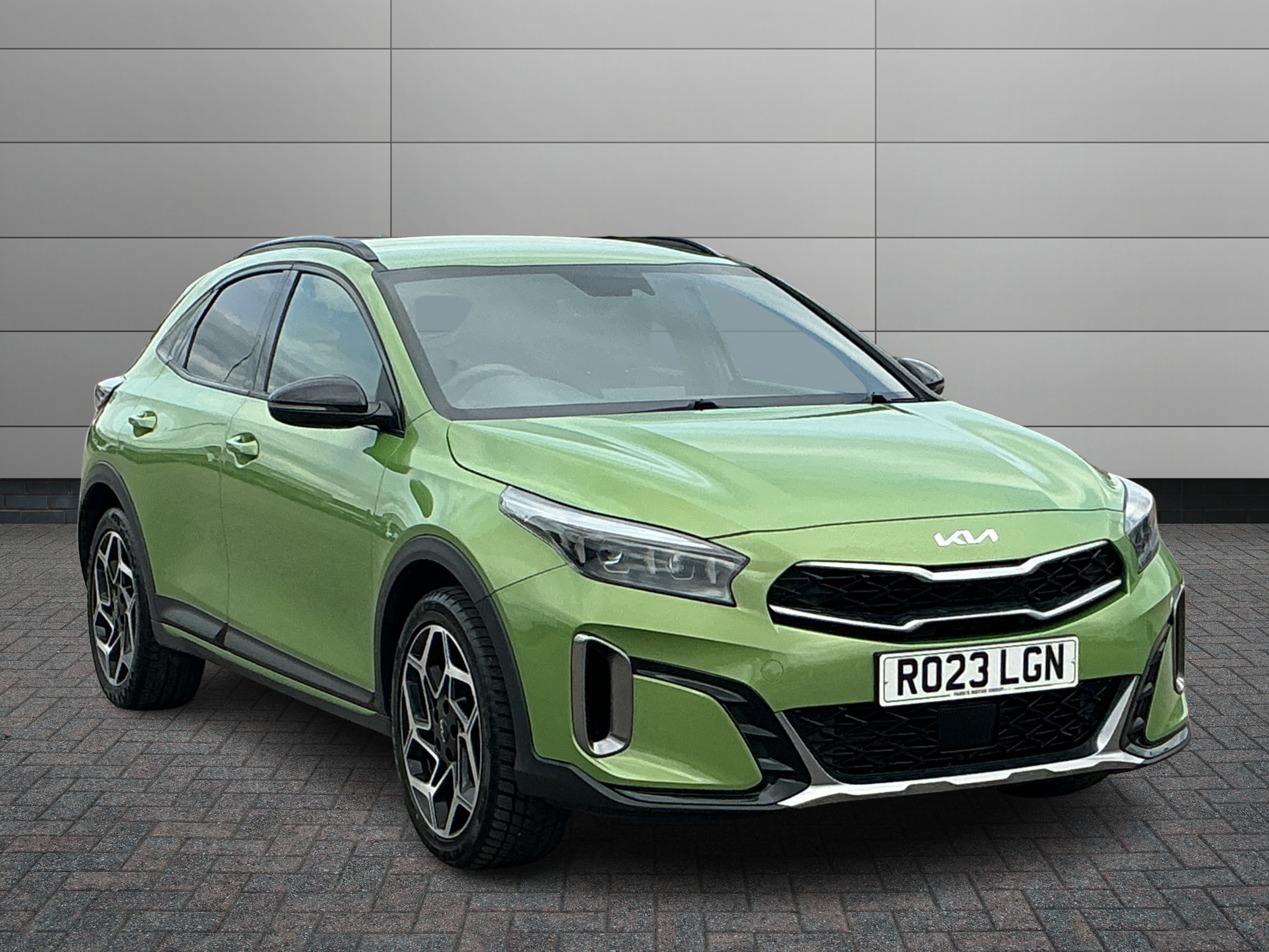 Kia Xceed listing photo