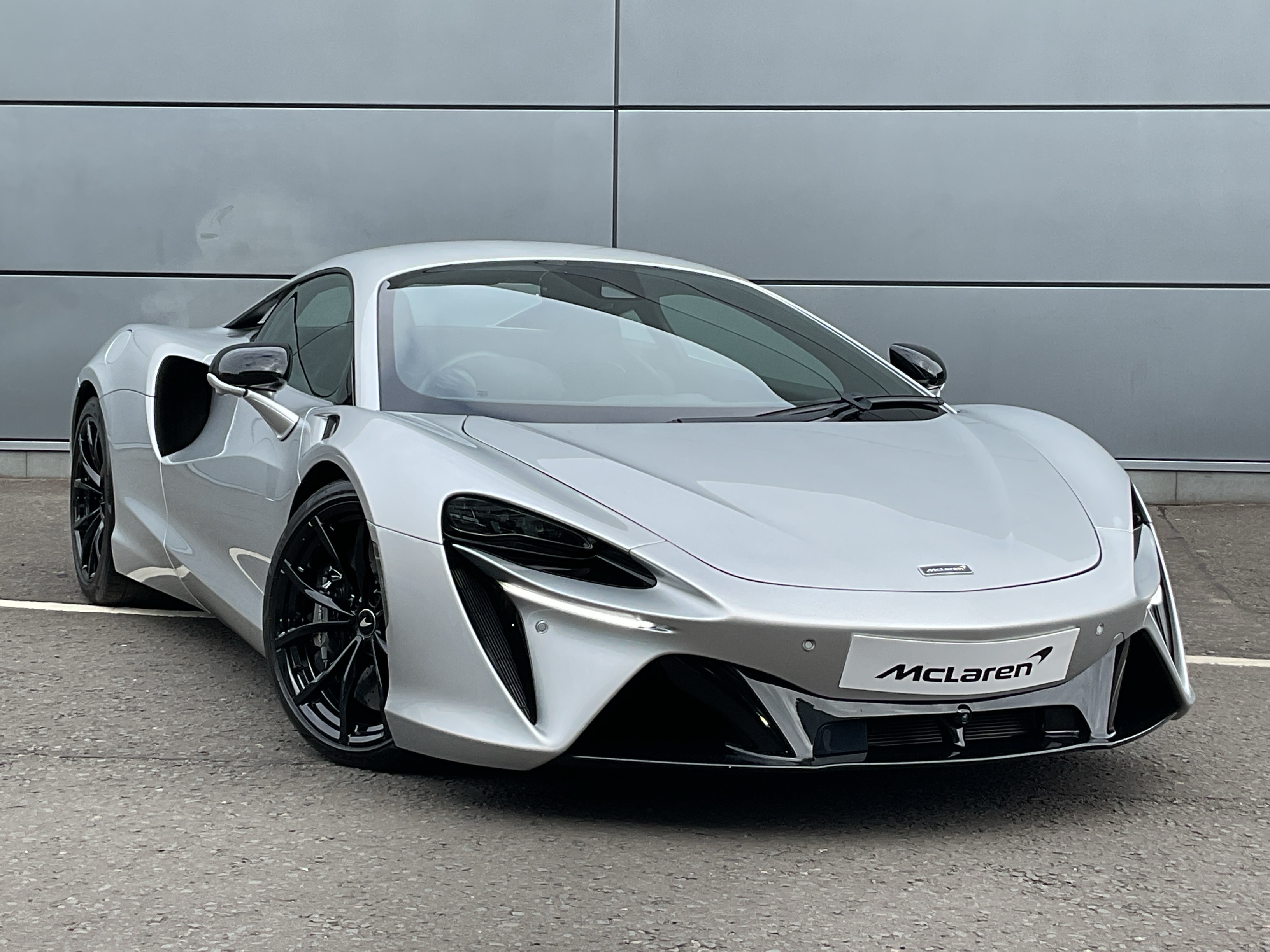 McLaren Artura V6 Phev 2Dr Dct Coupe listing photo