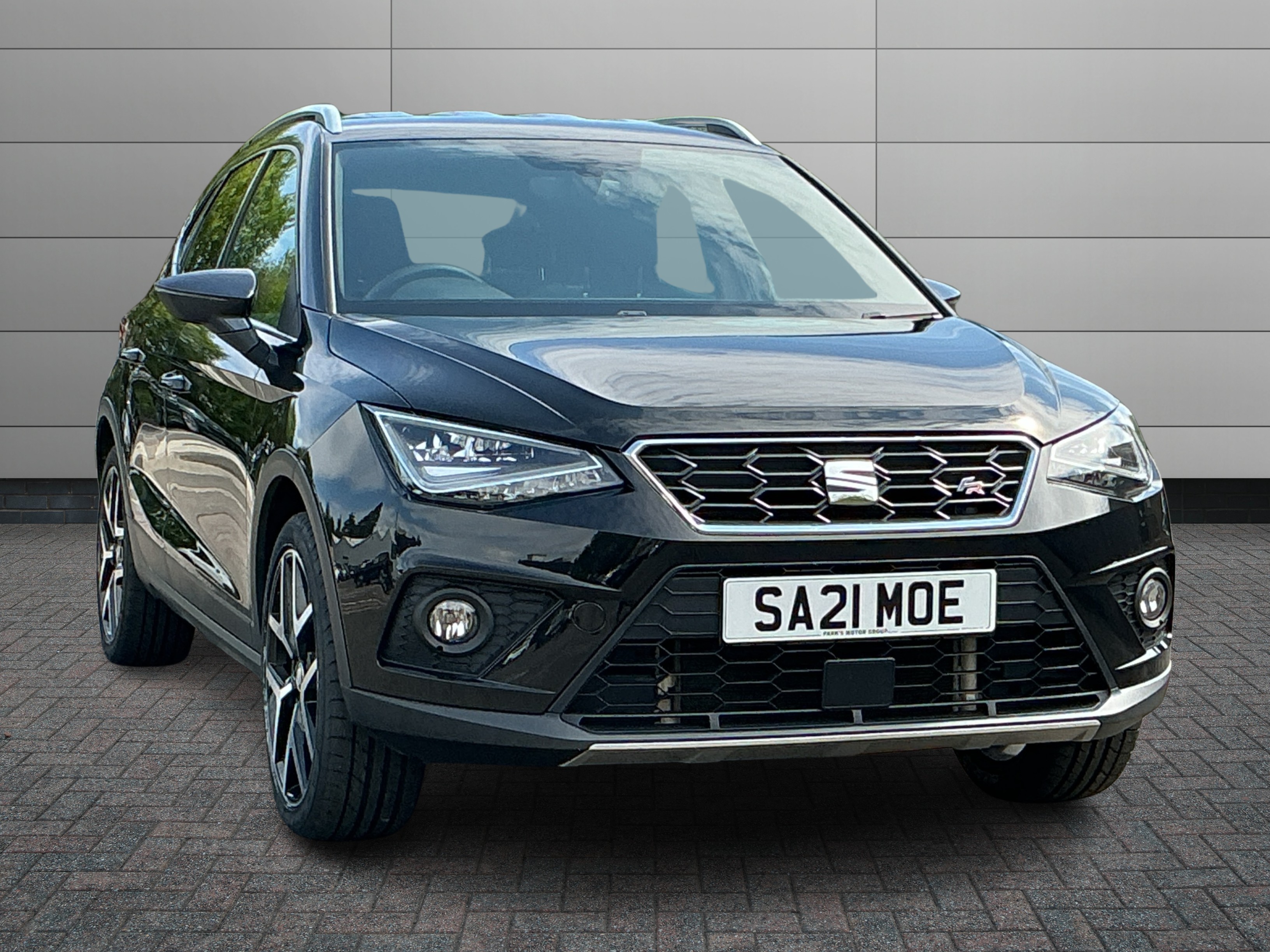 SEAT Arona listing photo