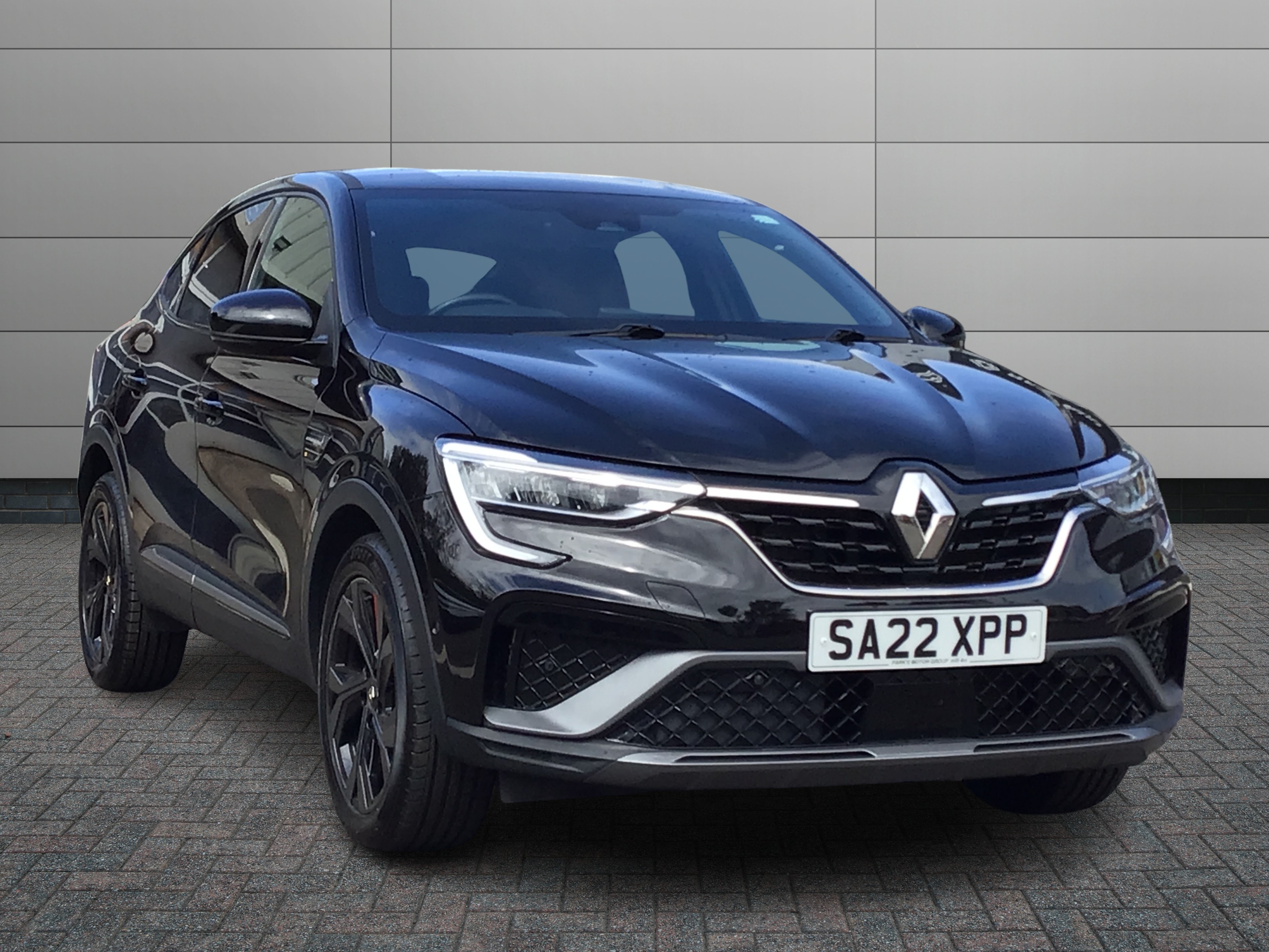 Renault Arkana listing photo