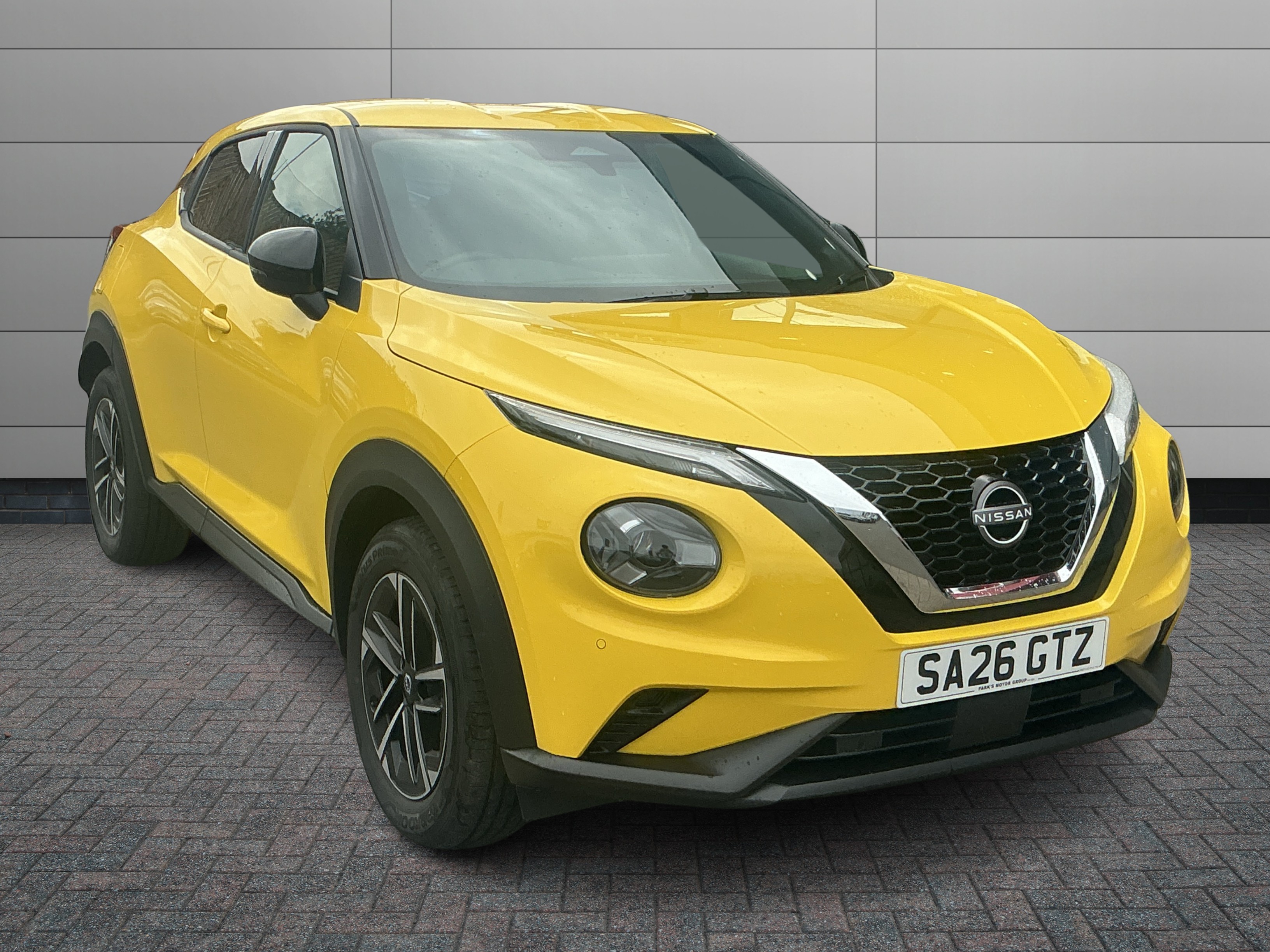 Nissan Juke listing photo