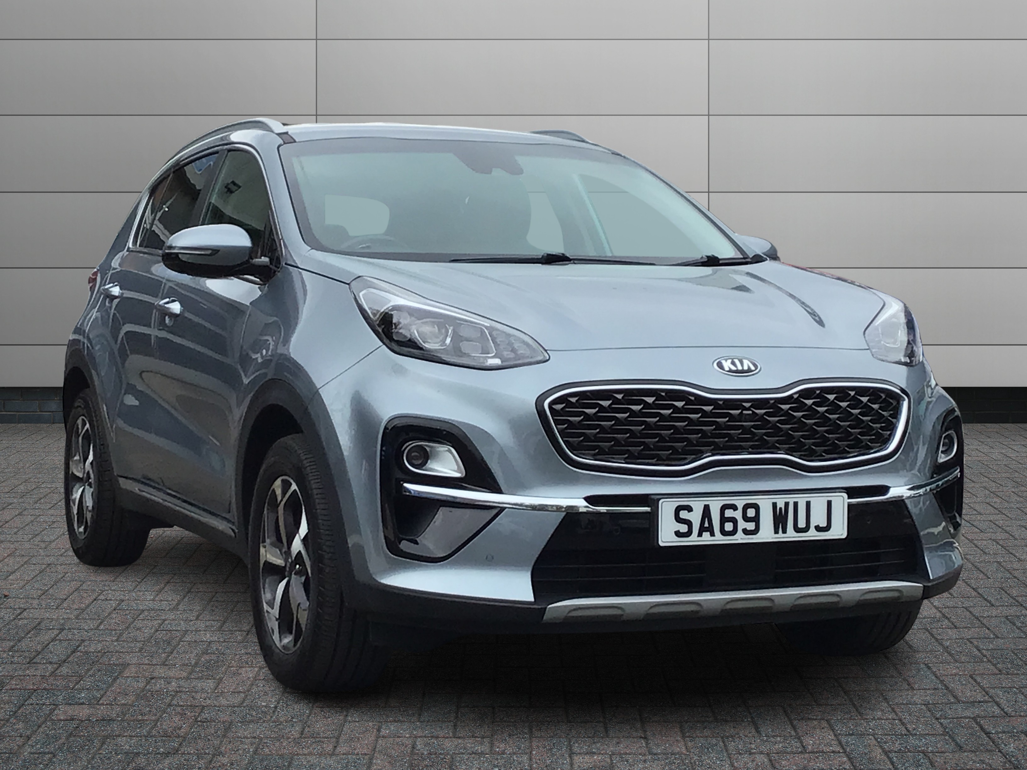 Kia Sportage listing photo