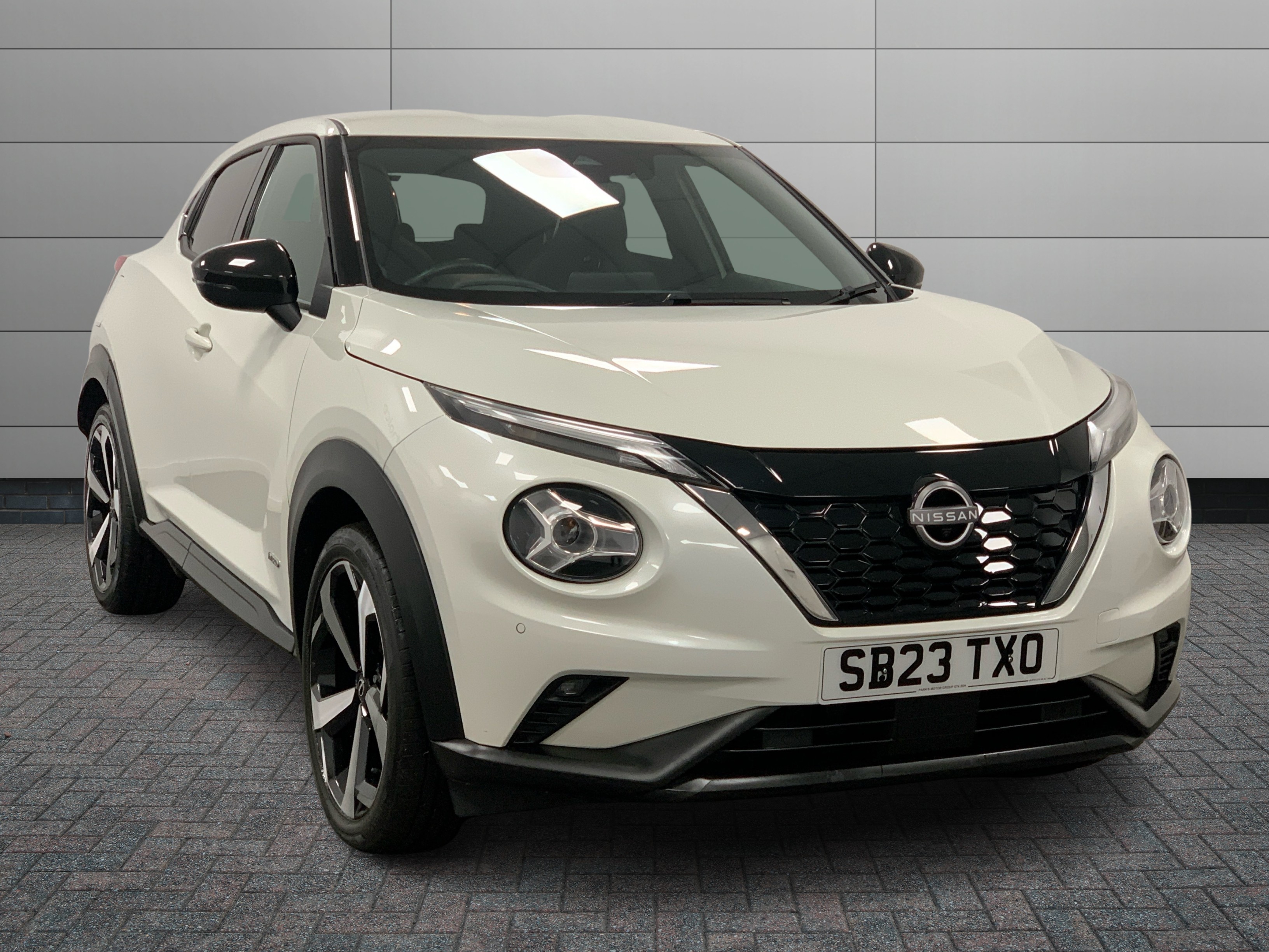 Nissan Juke listing photo