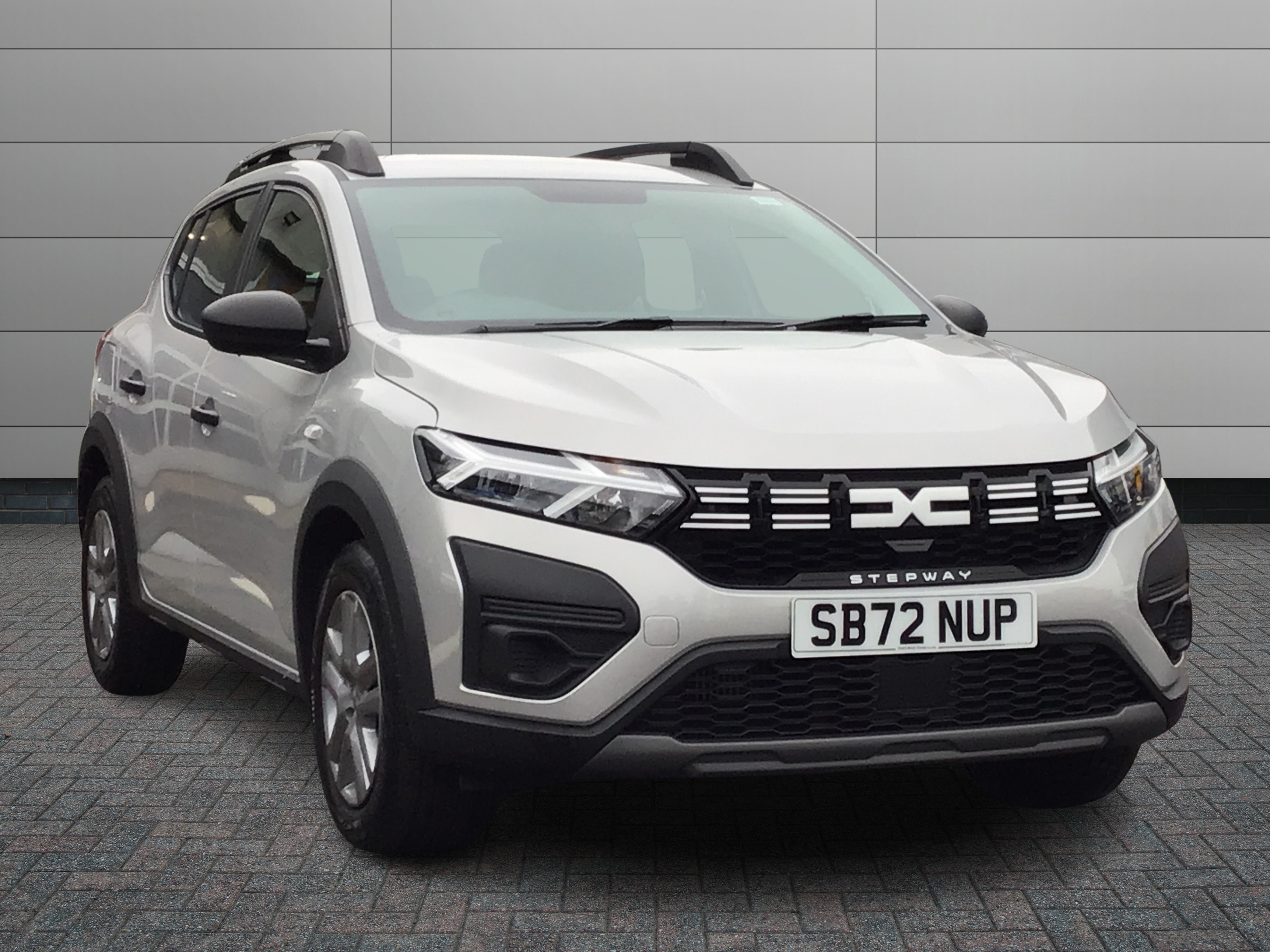 Dacia Sandero Stepway listing photo