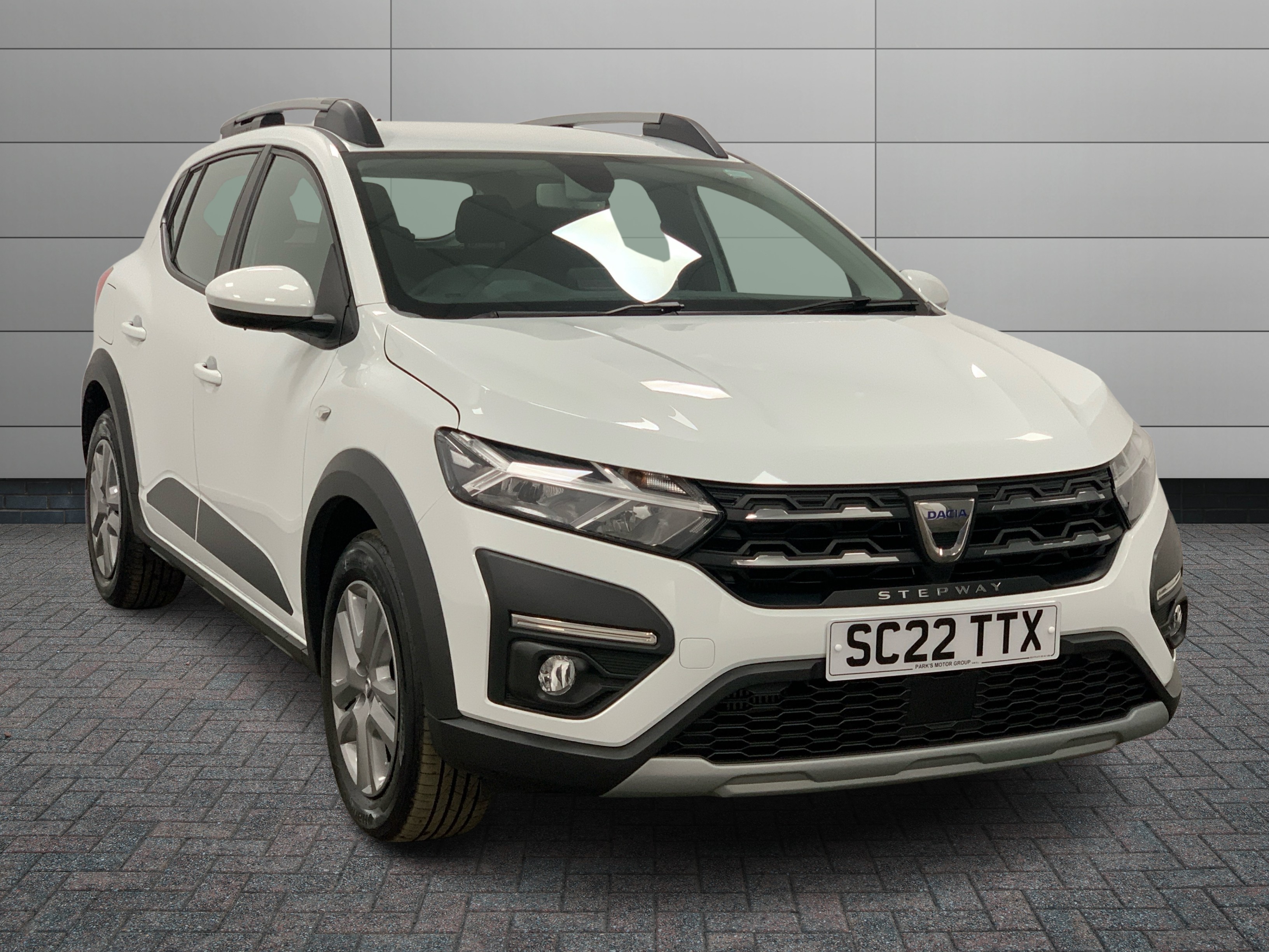 Dacia Sandero Stepway listing photo
