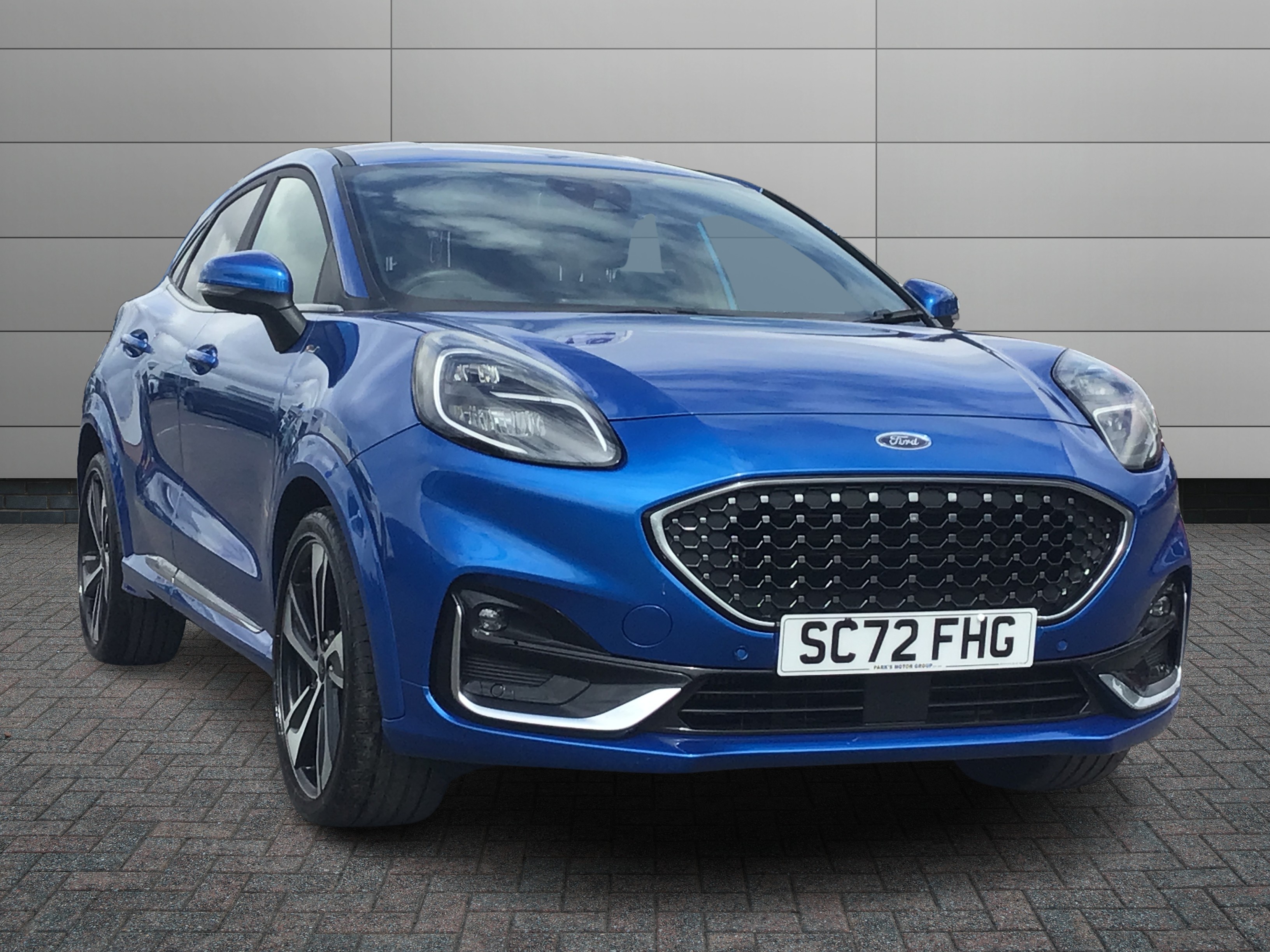 Ford Puma listing photo