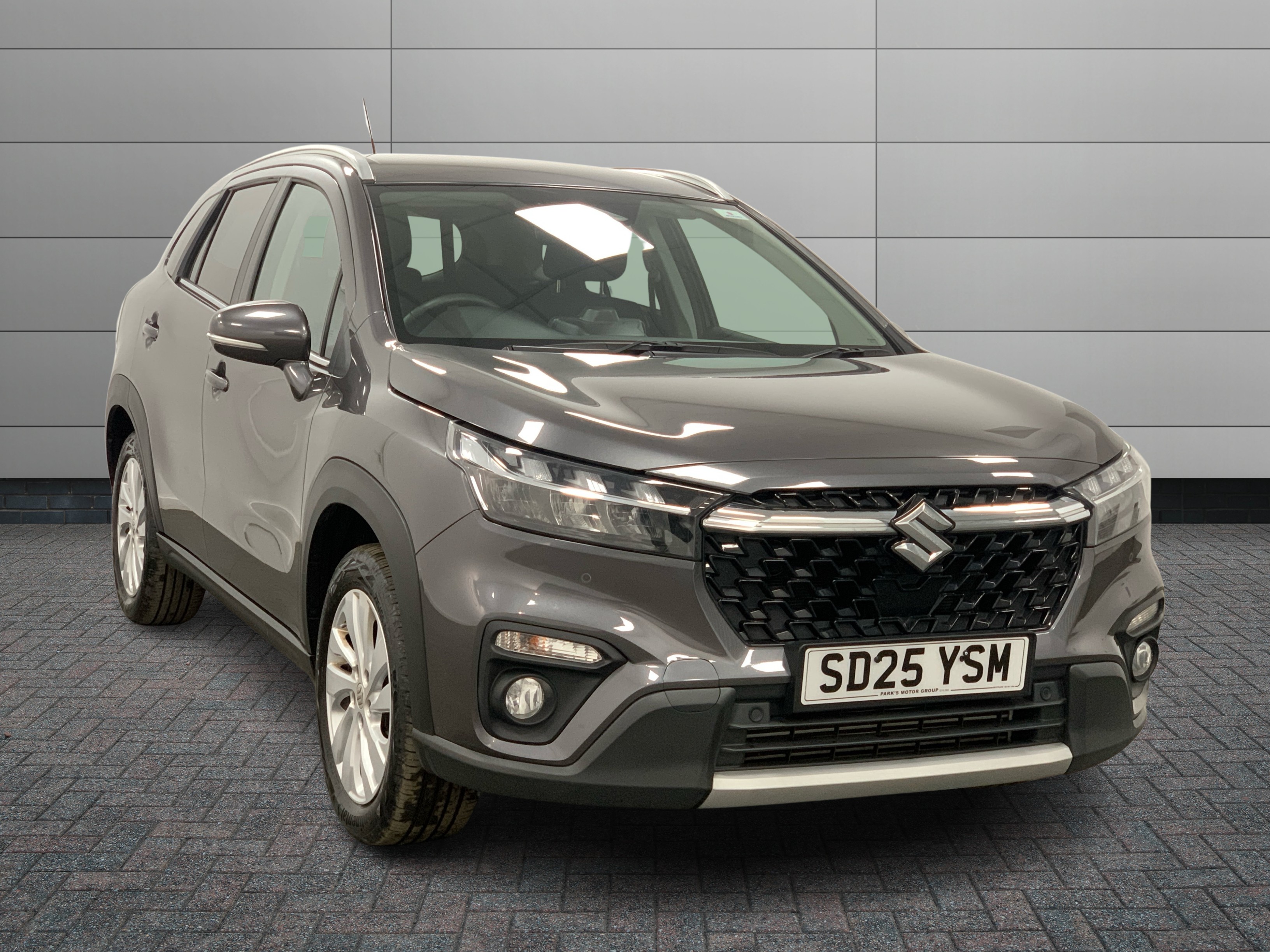 Suzuki S-cross listing photo