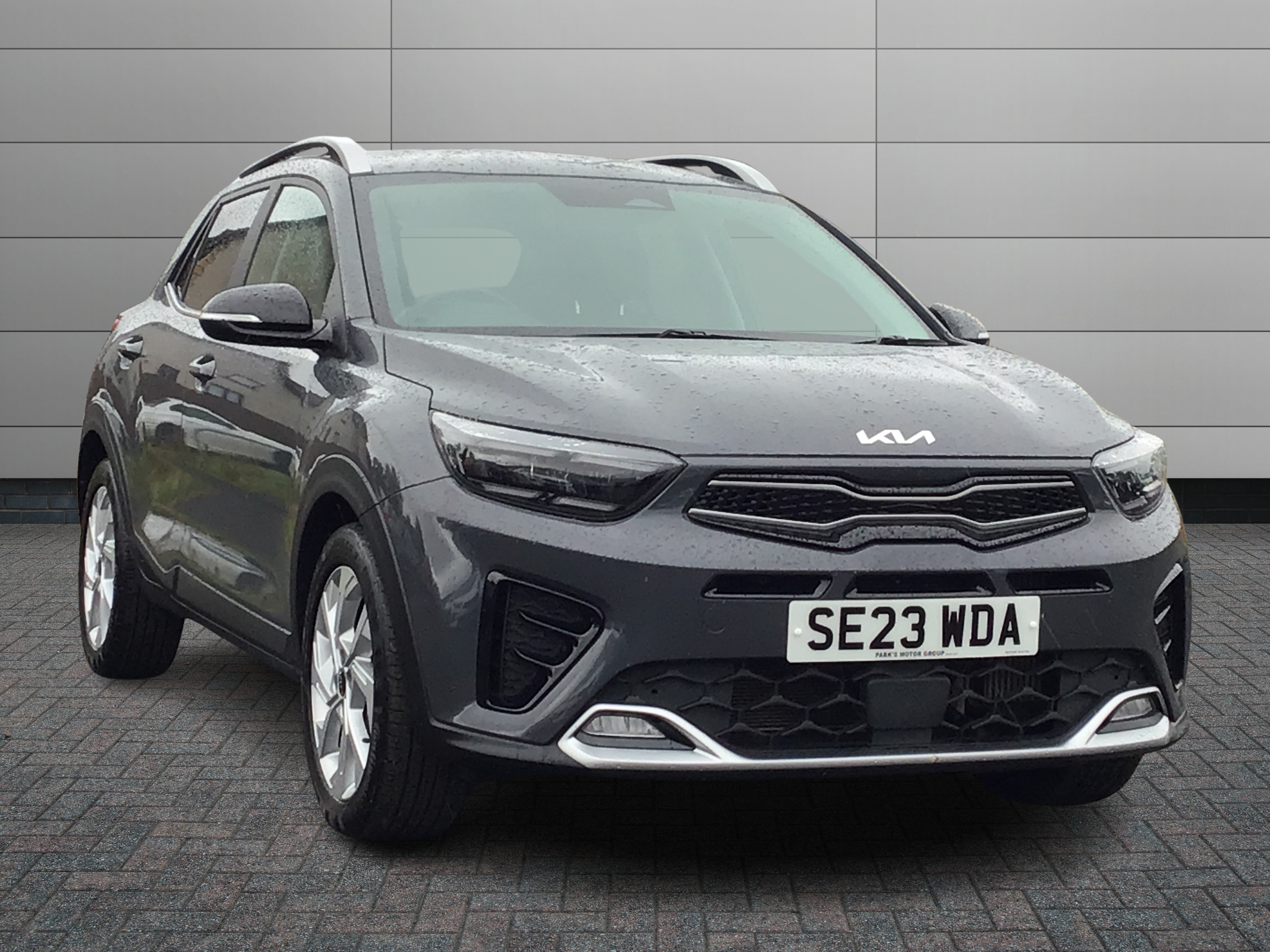 Kia Stonic listing photo