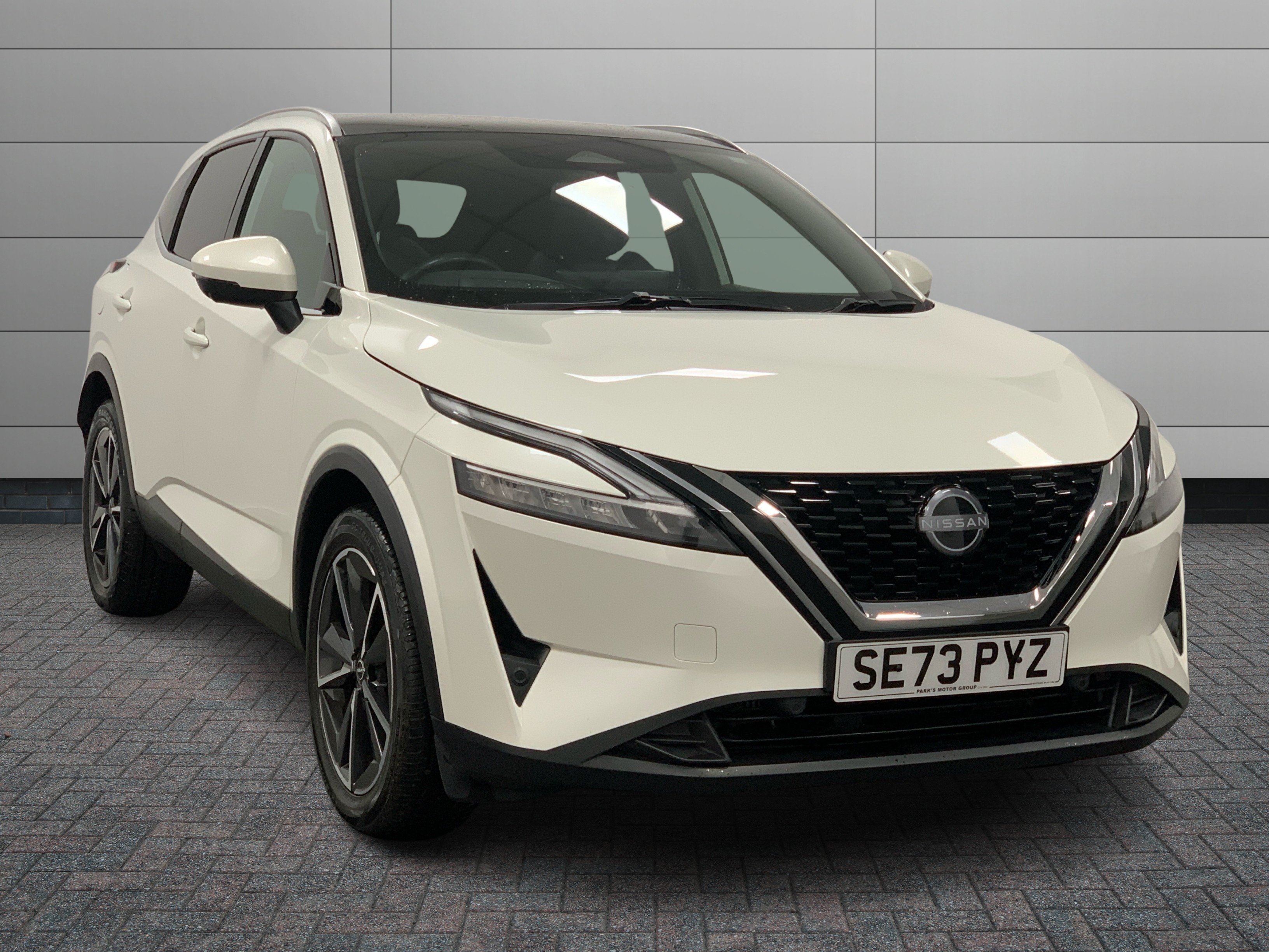 Nissan Qashqai listing photo