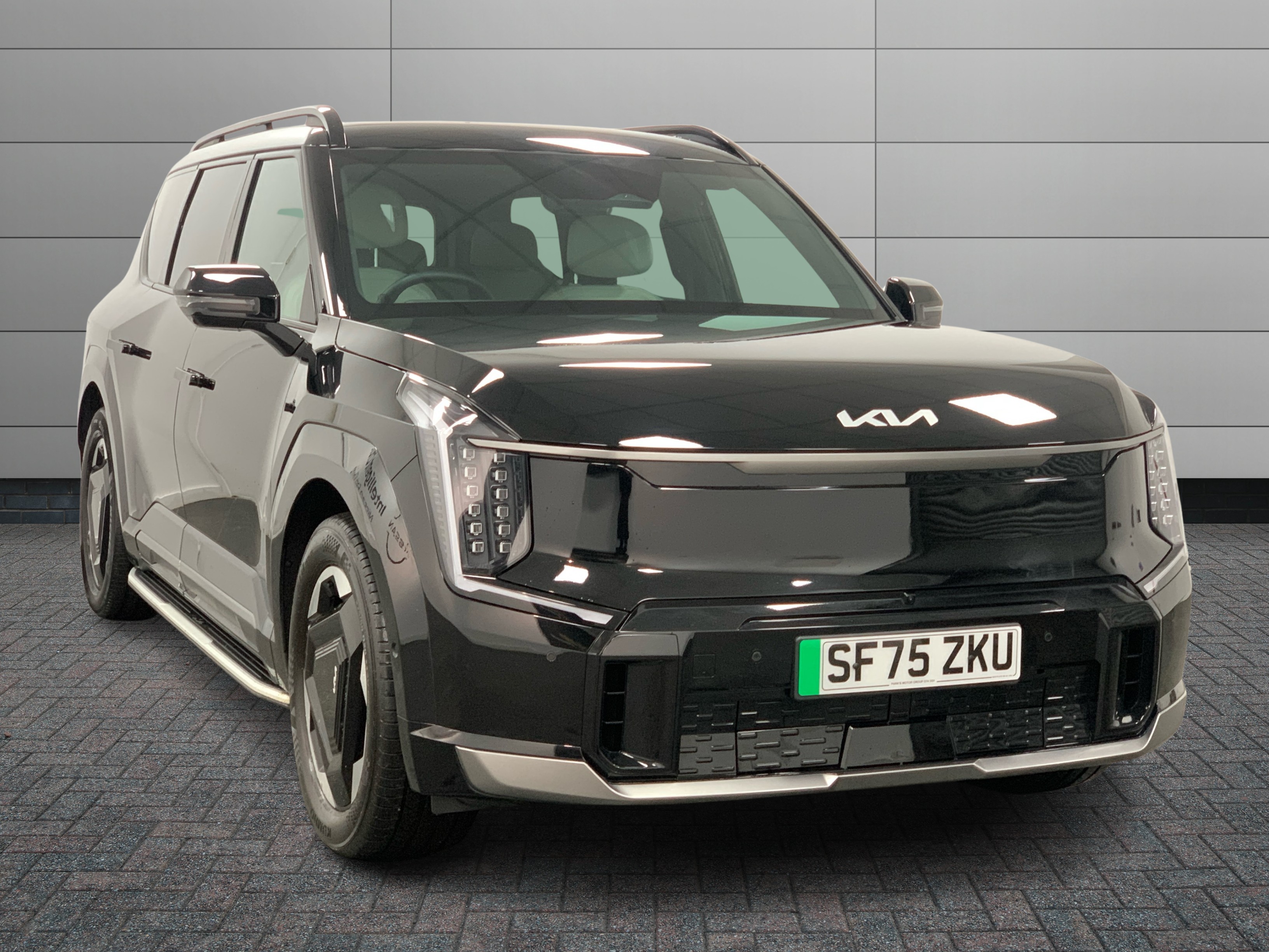 Kia Ev9 listing photo